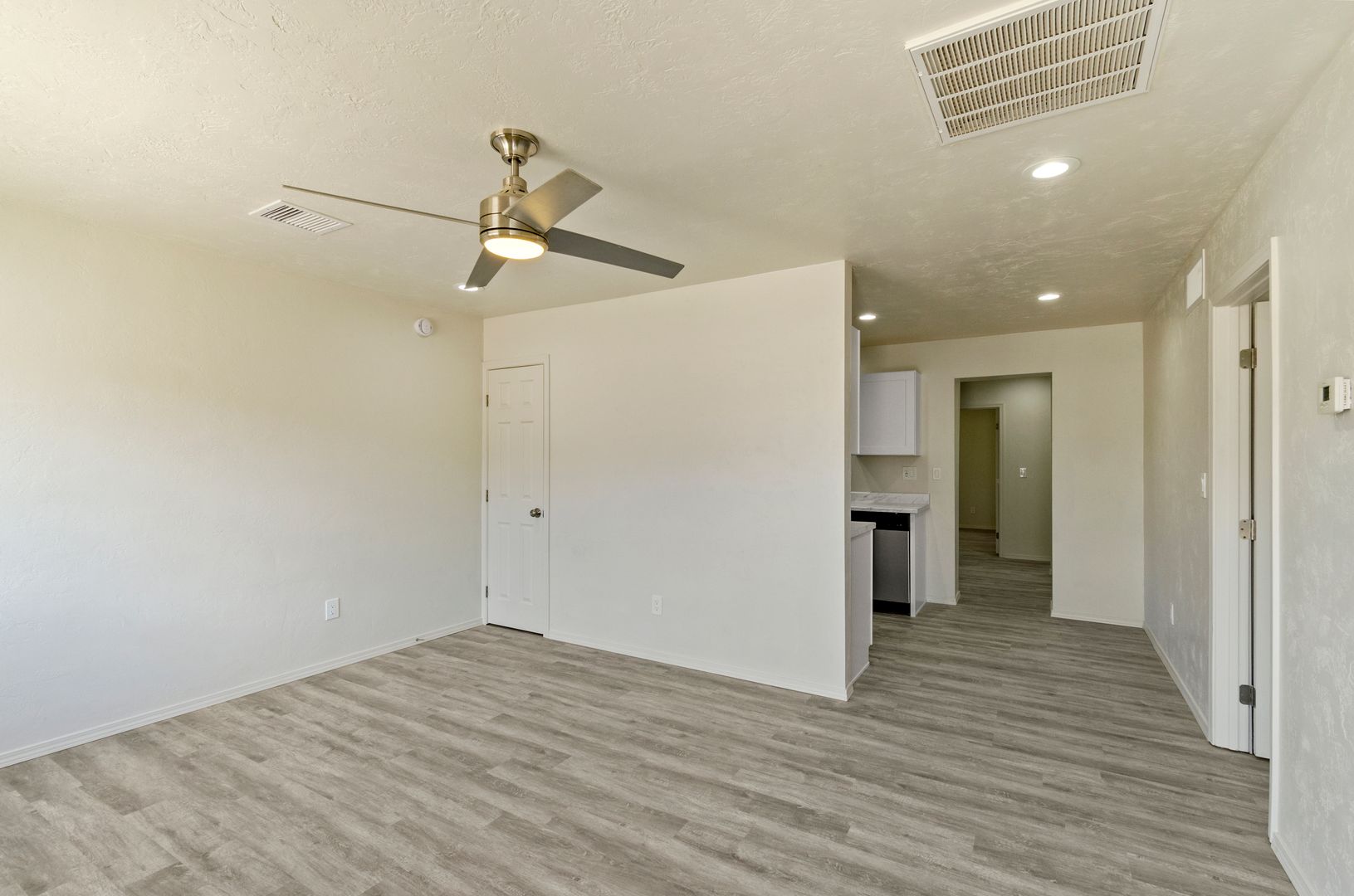 Tucson House: 1133 E. Lee Street