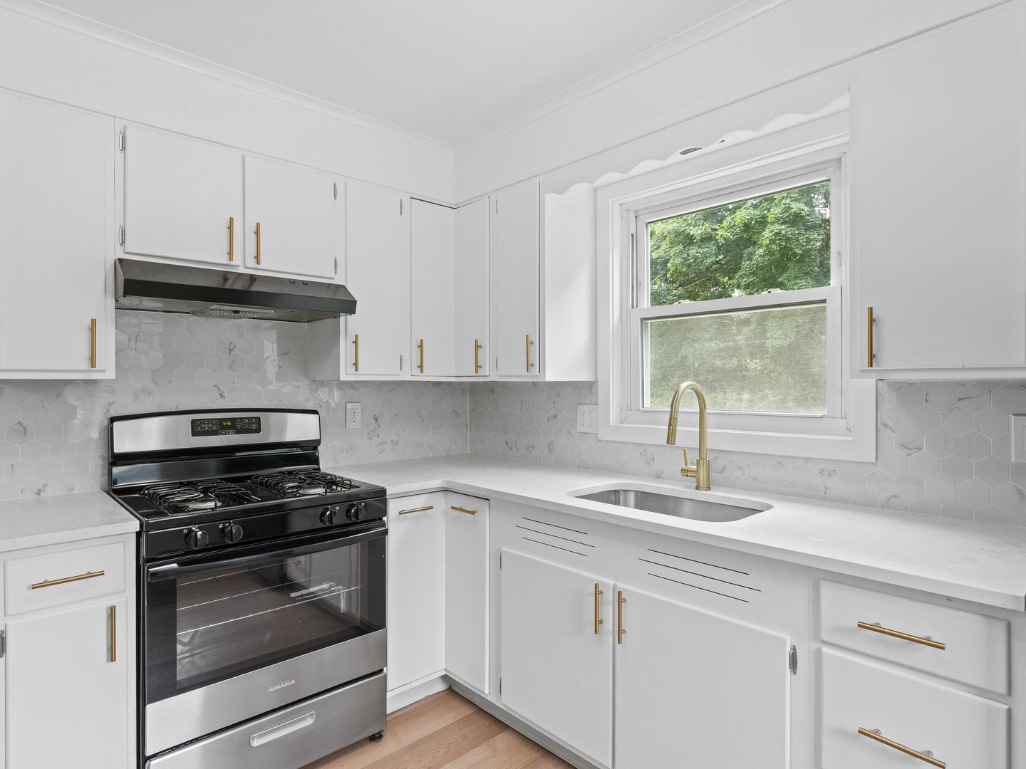 Vineland House: 3534 N Delsea Dr
