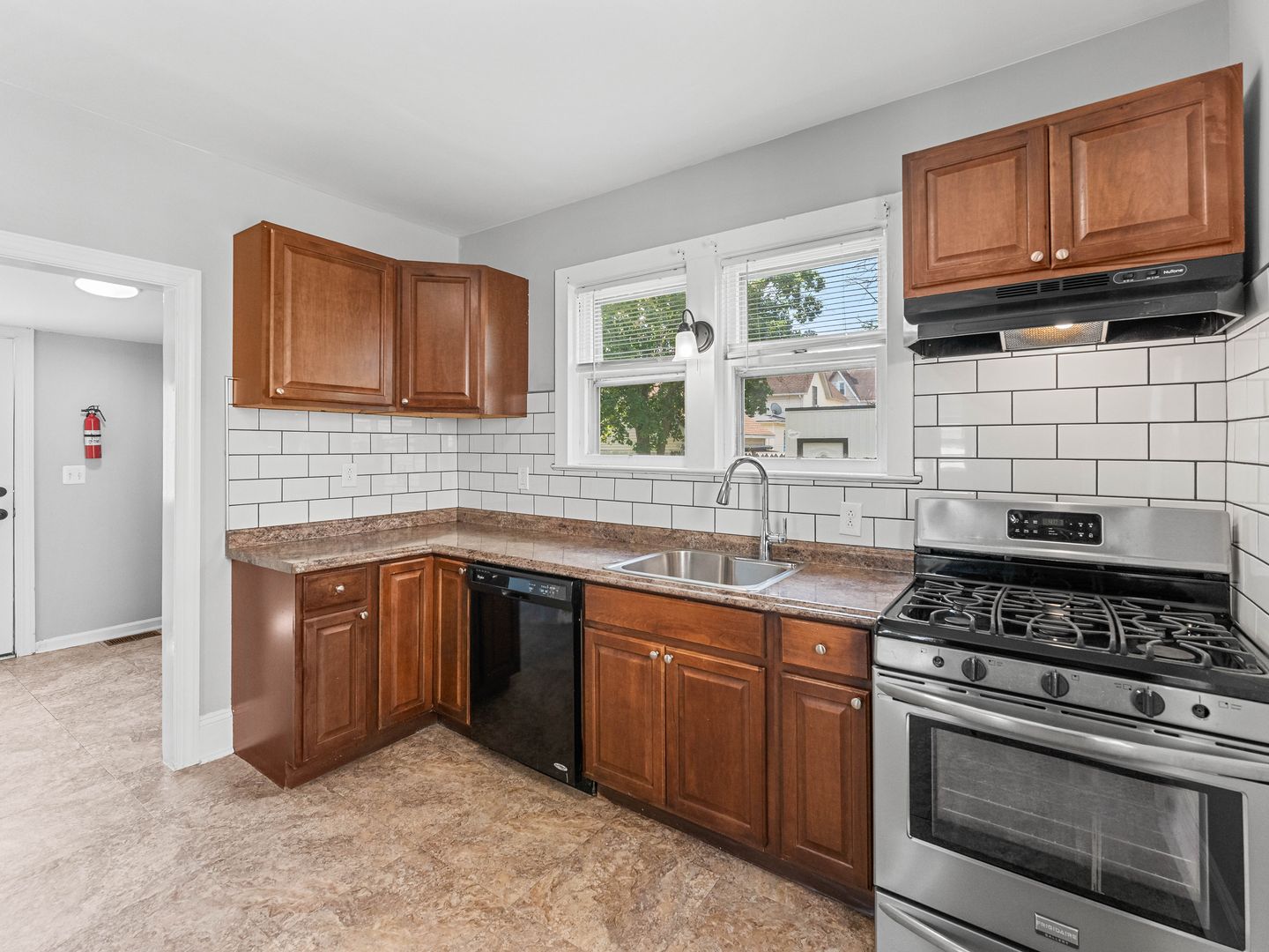 Riverside House: 224 Taylor St