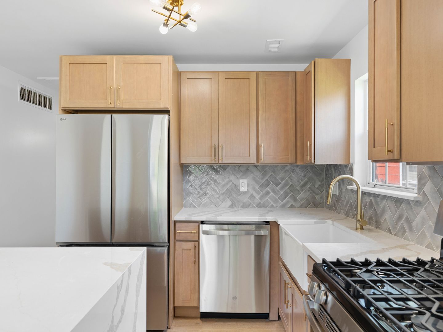 Pennsauken House: 8117 Stow Rd