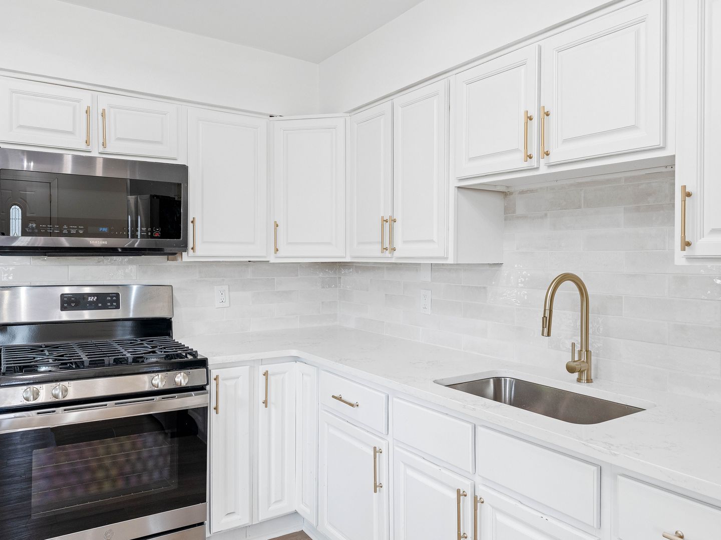 Lawnside House: 109 White Horse Pike N
