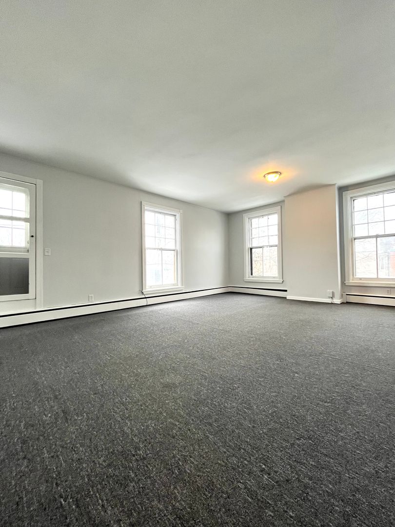 BUFFALO Apartment: 104 LINWOOD AVE