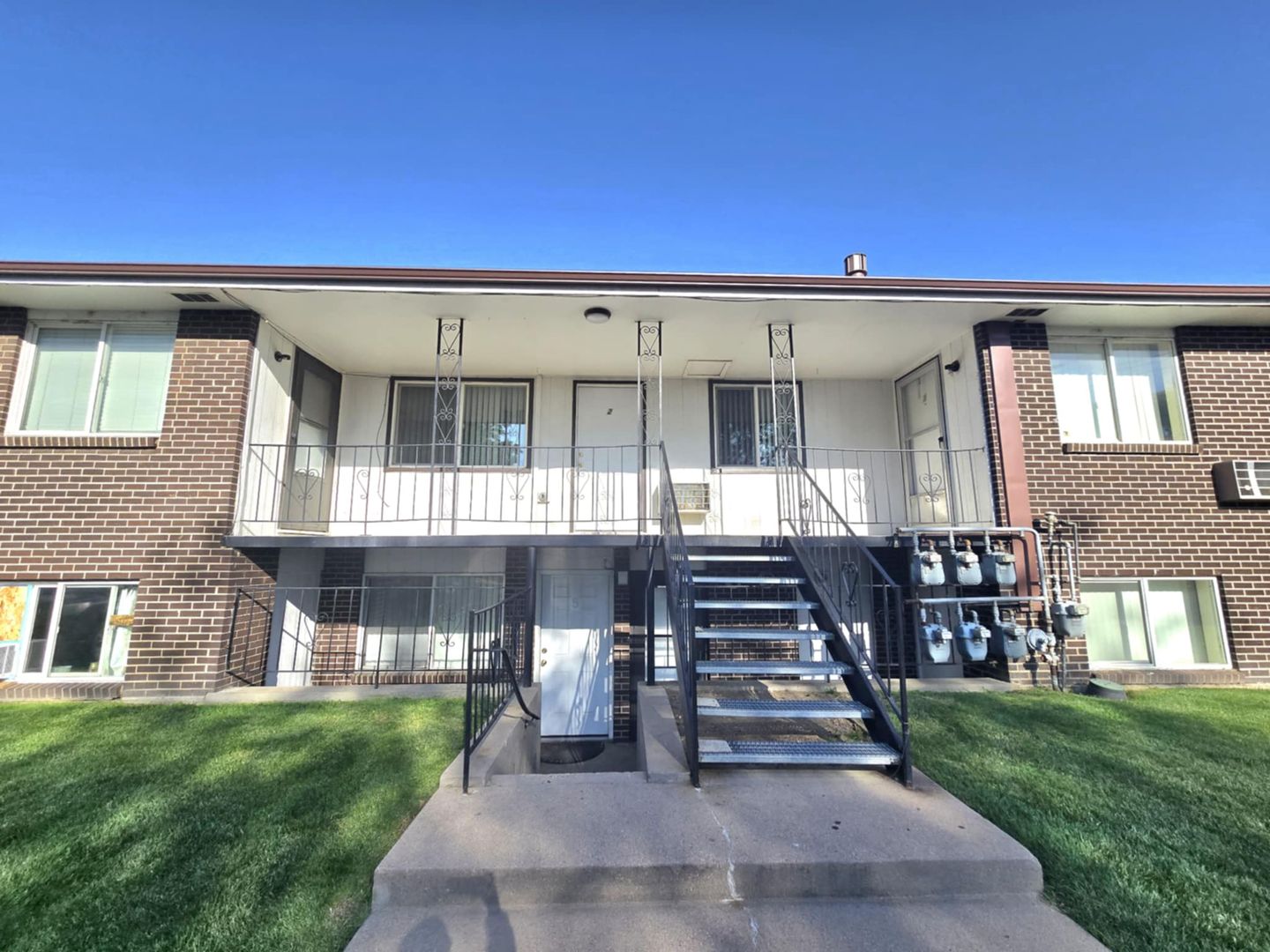 Evans Apartment: 2953 State Farm Rd