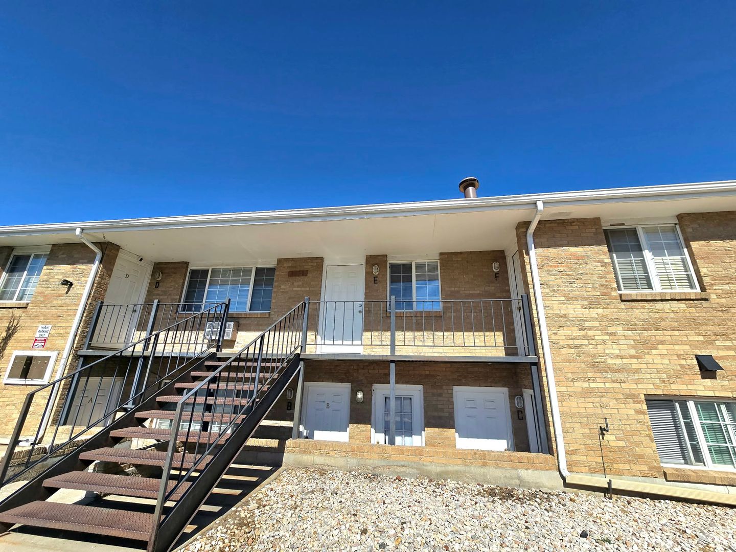 Evans Apartment: 3030 Denver St