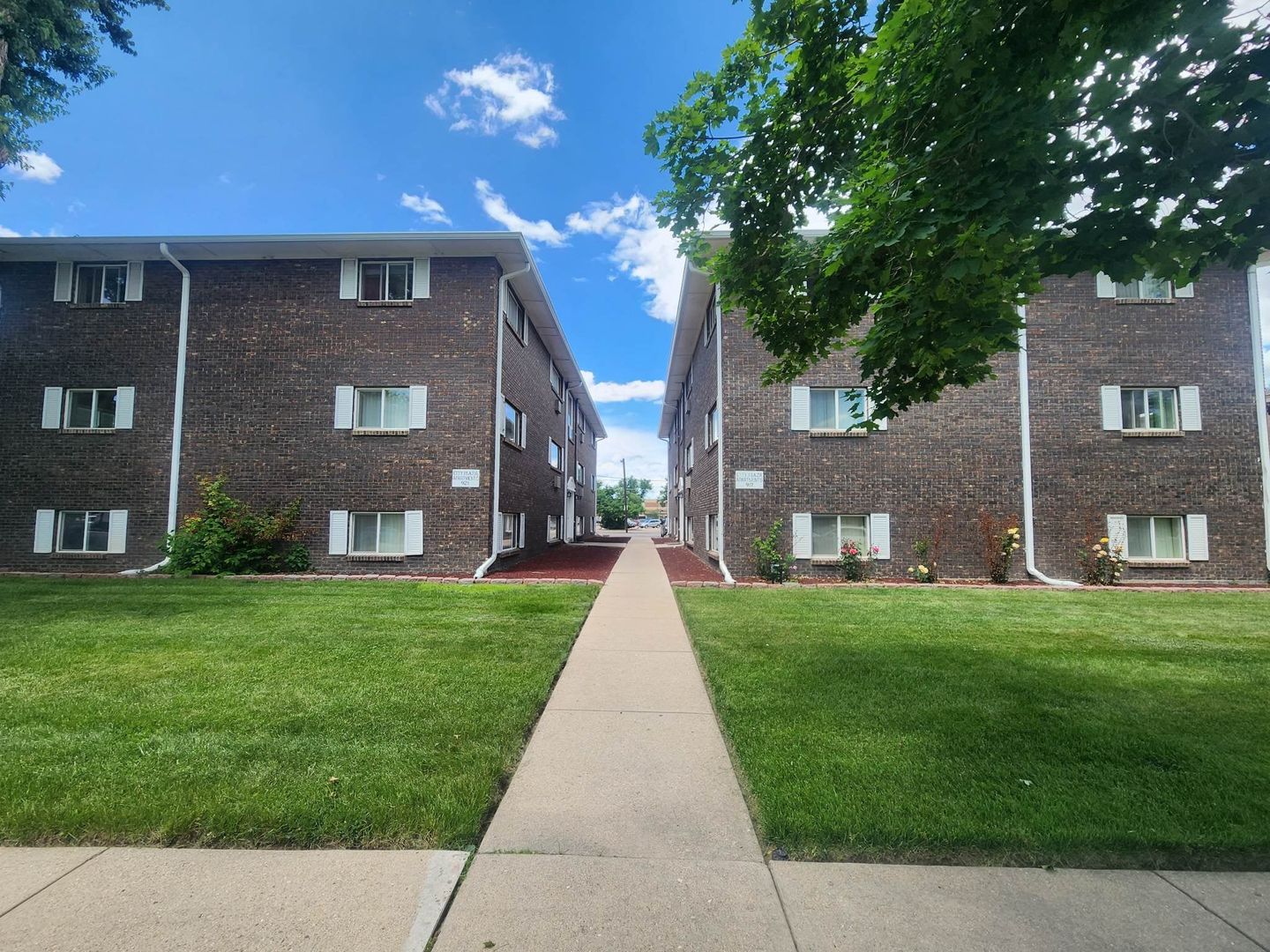 Greeley Apartment: 921 12th St.