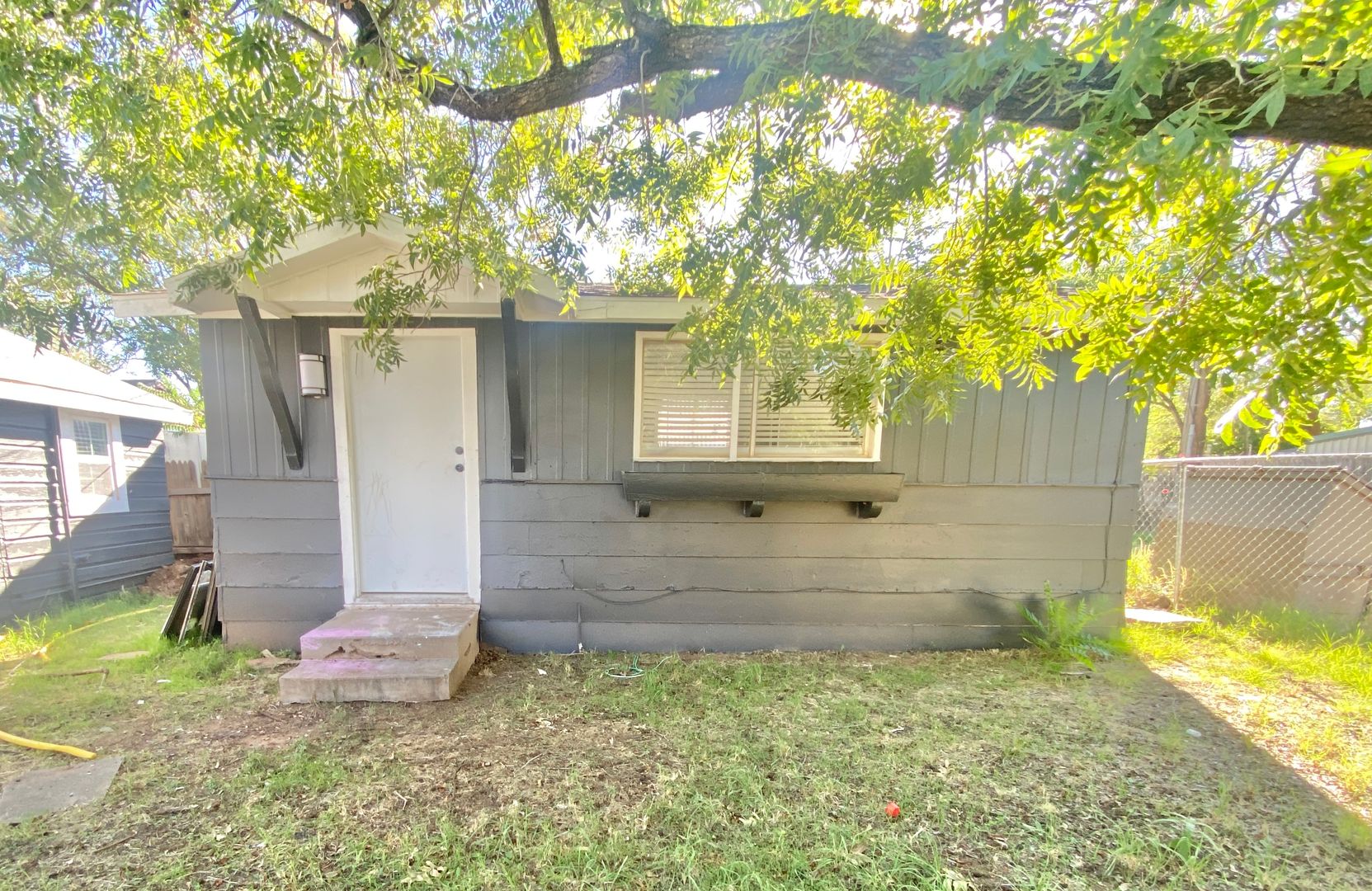 Lubbock Apartment: 2123 21st St.