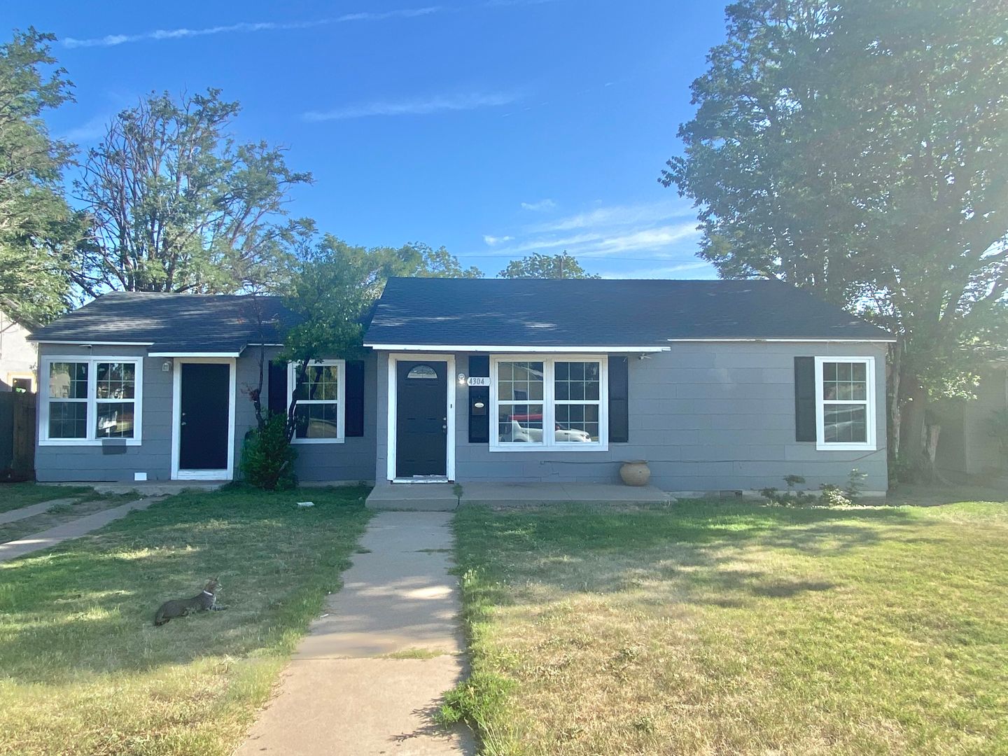 Lubbock House: 4304 32nd St