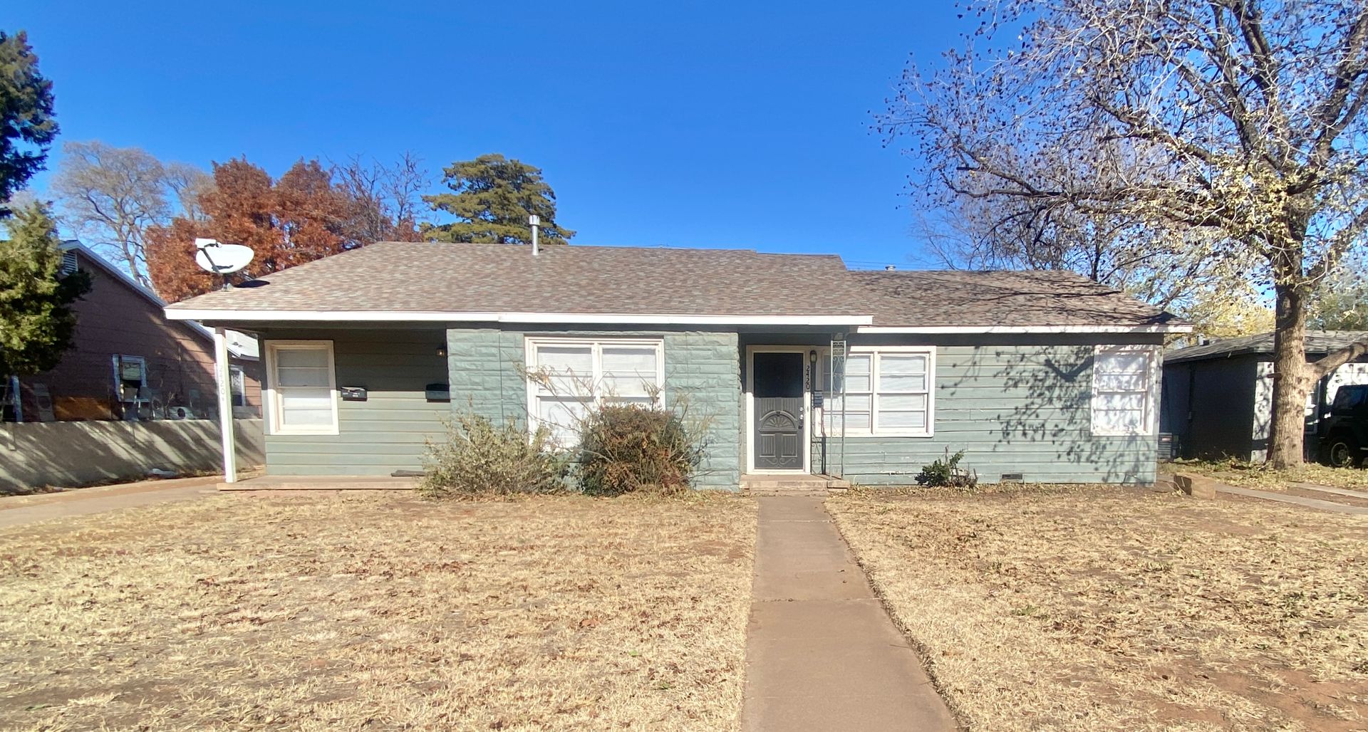 Lubbock Apartment: 2420 33rd Street