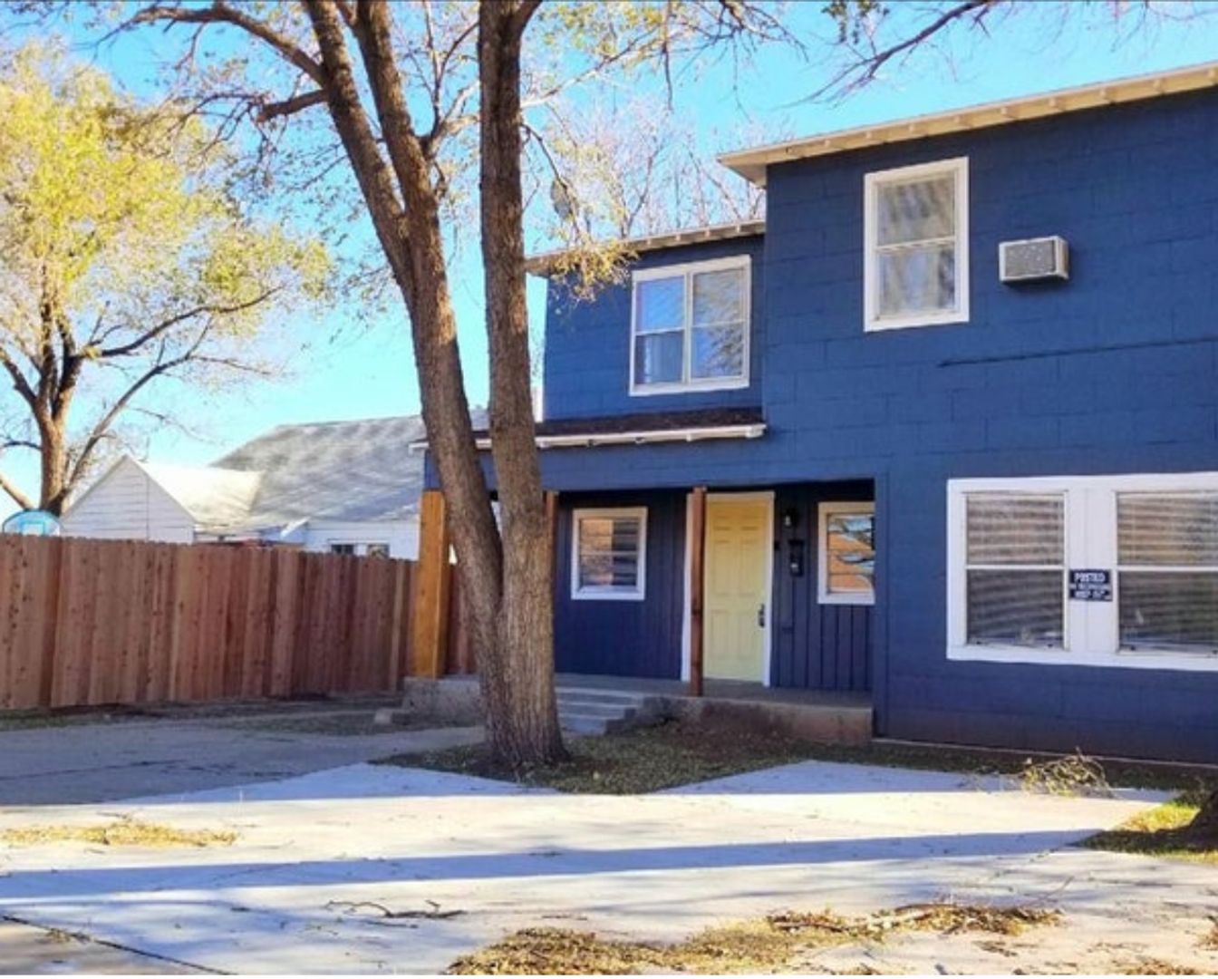 Lubbock Apartment: 2123 18th st