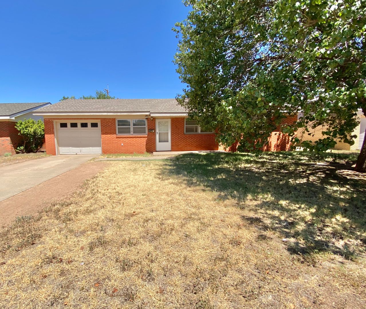 Lubbock House: 2818 60th st