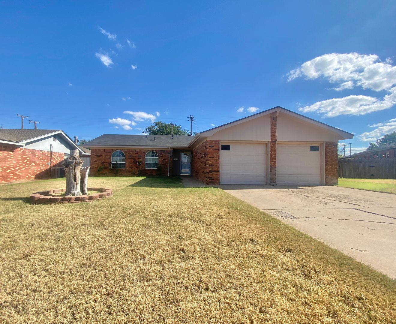 Lubbock House: 5463 6th Pl.
