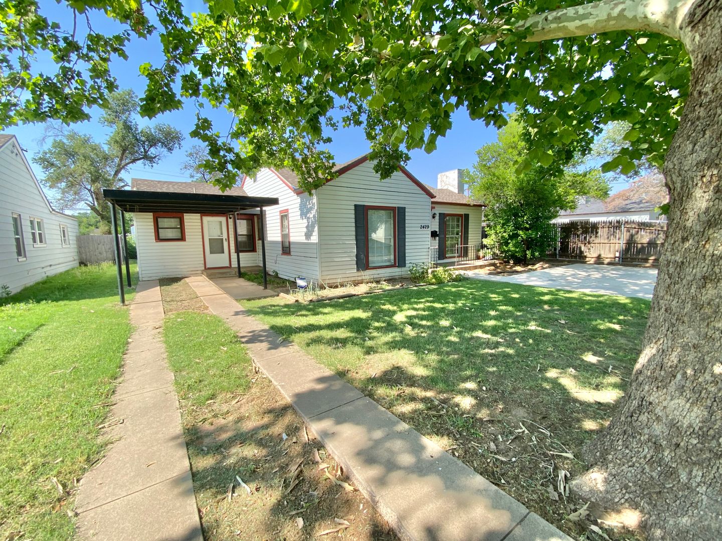 Lubbock House: 2429 26th  - 2429 26th - Side