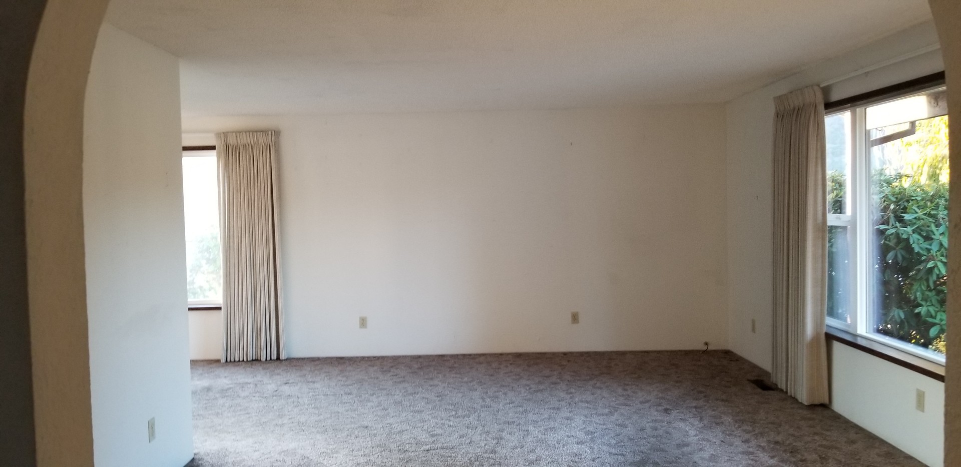 Myrtle Creek House: 437 Indian Lane