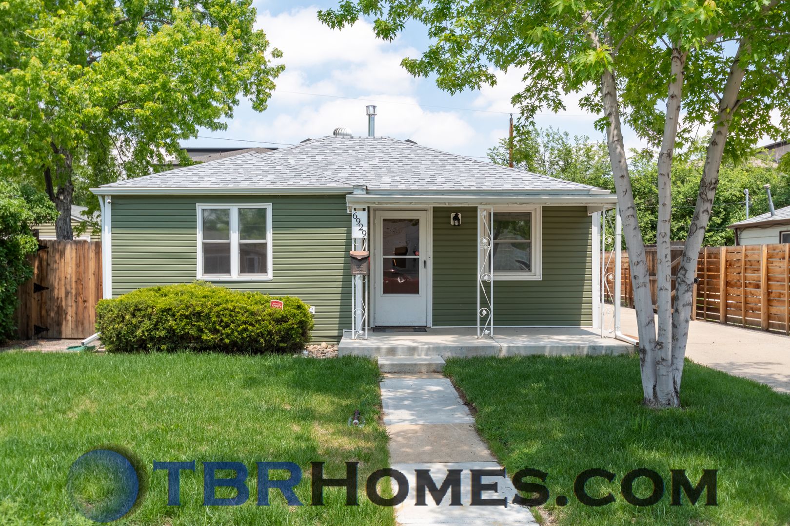Arvada House: 6929 Reno Dr