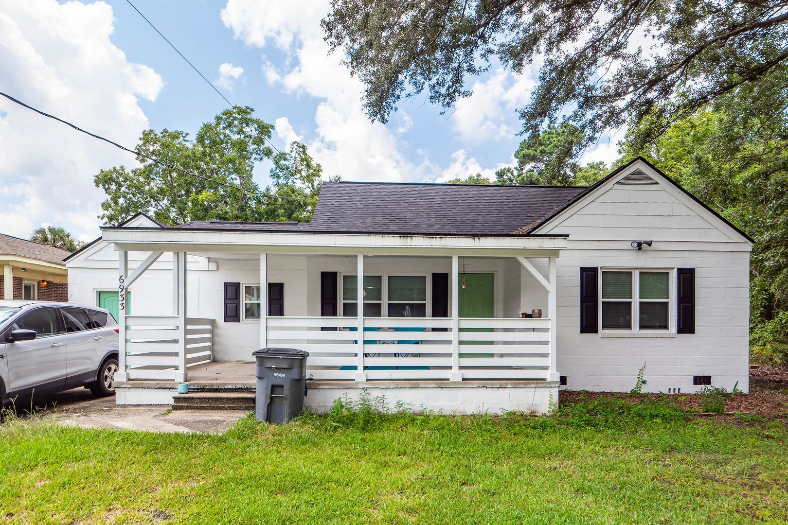 North Charleston House: 6933 Raymond Avenue