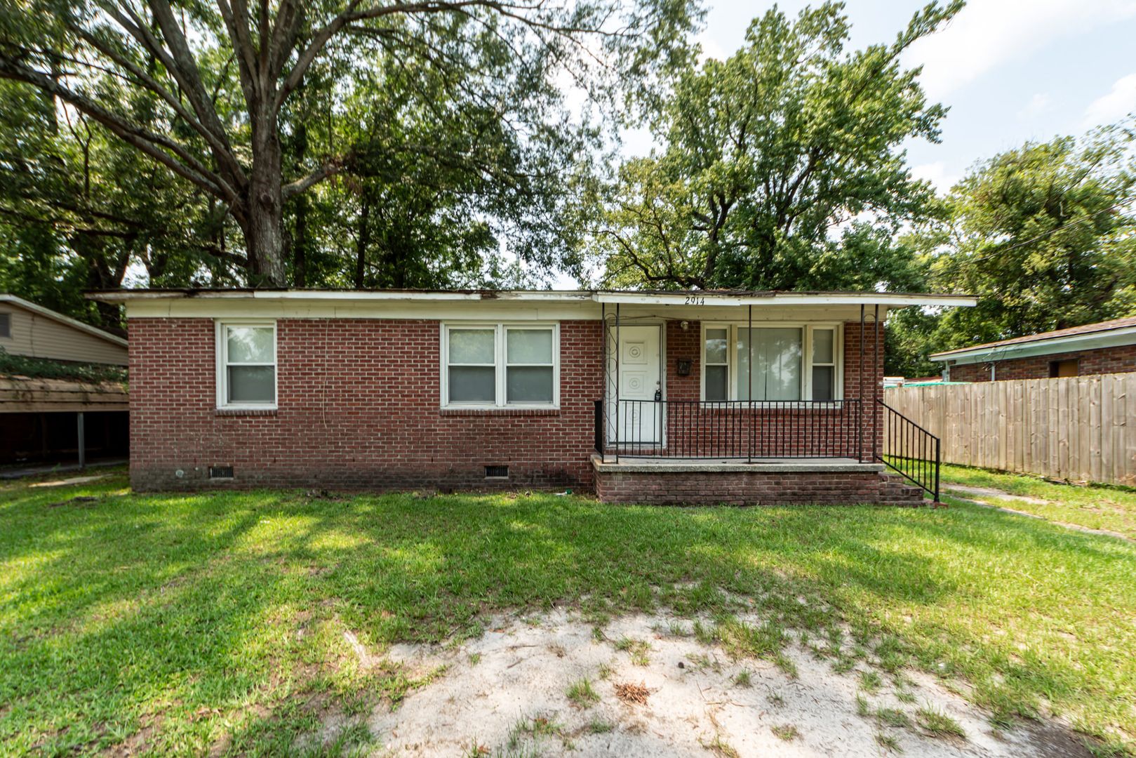 North Charleston House: 2914 Charlene Drive