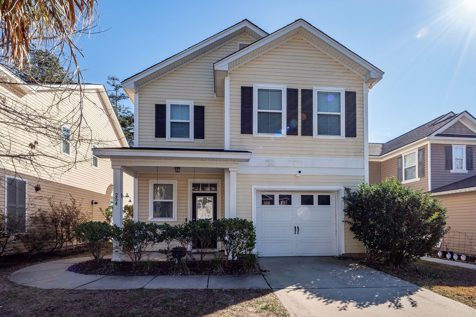 Ladson House: 254 Chemistry Circle