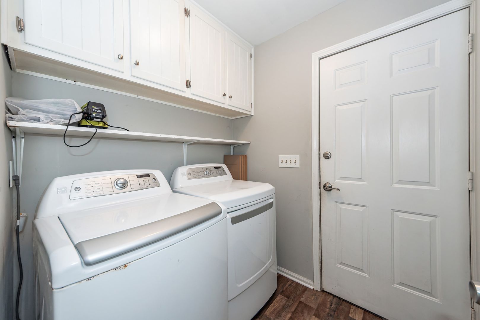 Laundry room at 176 Ponderosa Drive