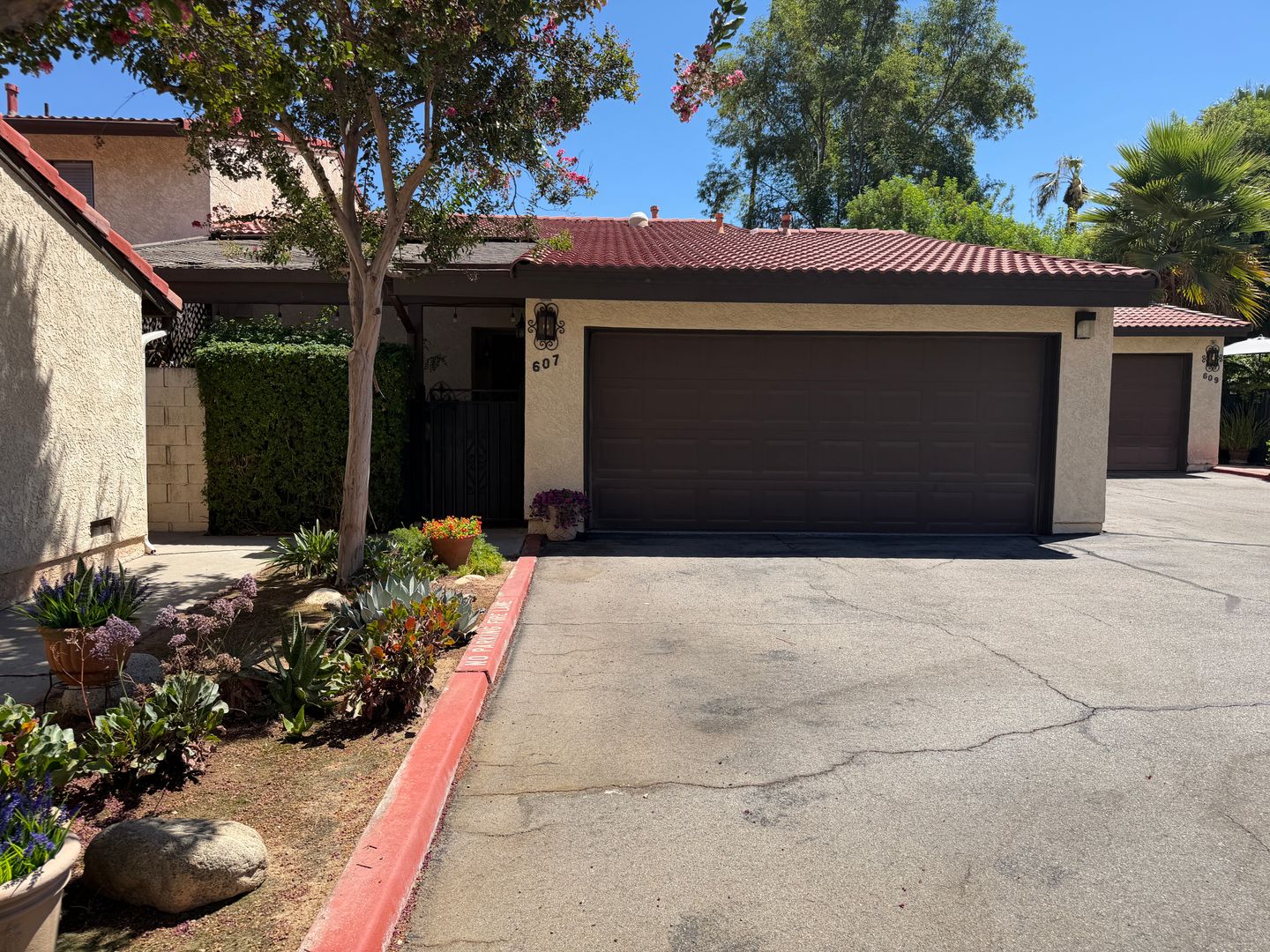 Redlands House: 607 E. Palm Ave.