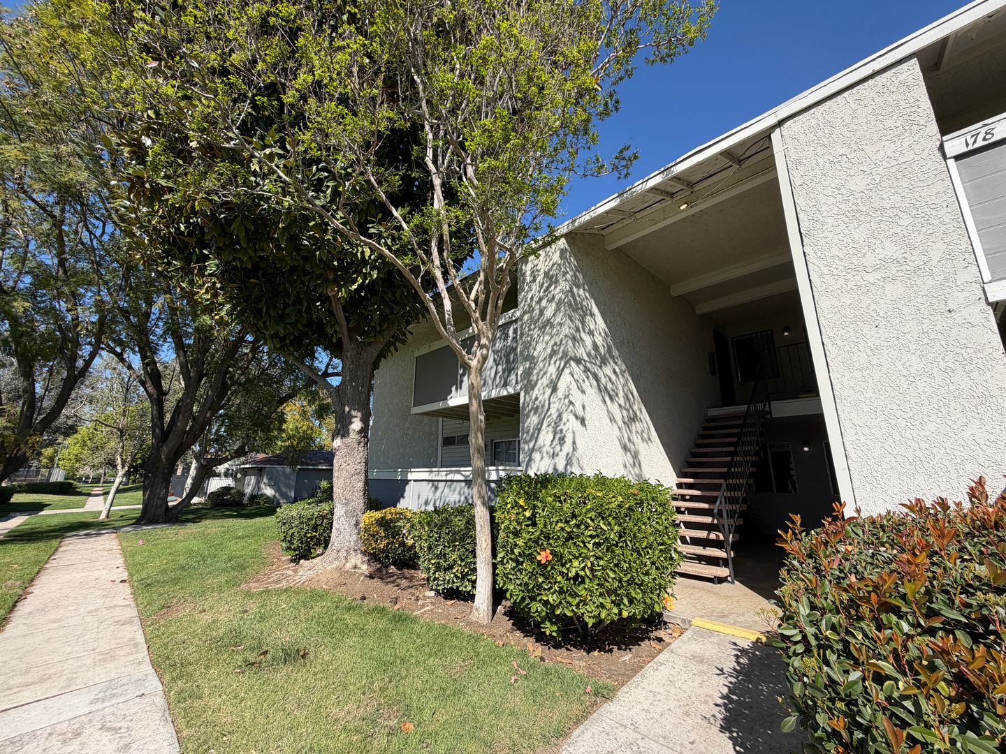 Redlands Townhome: 26200 Redlands Blvd.  #180