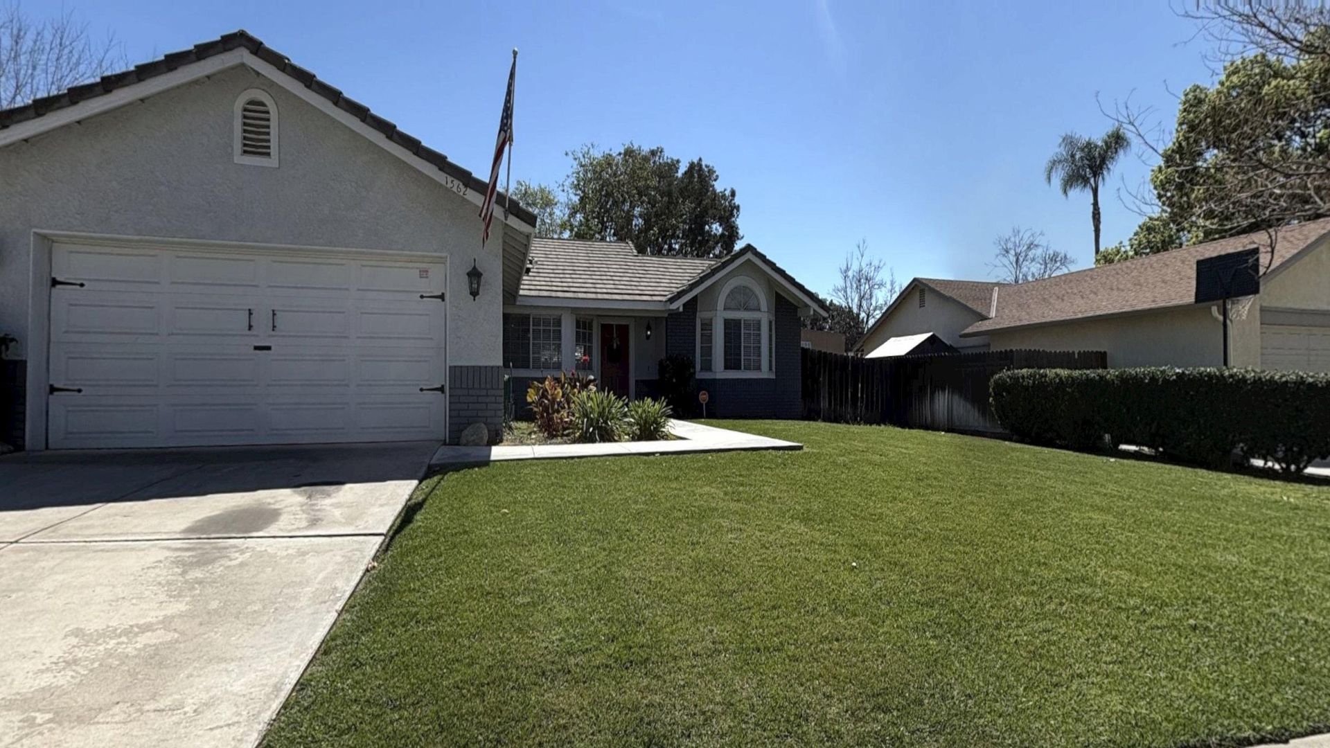 Redlands House: 1562 Campus Ave.