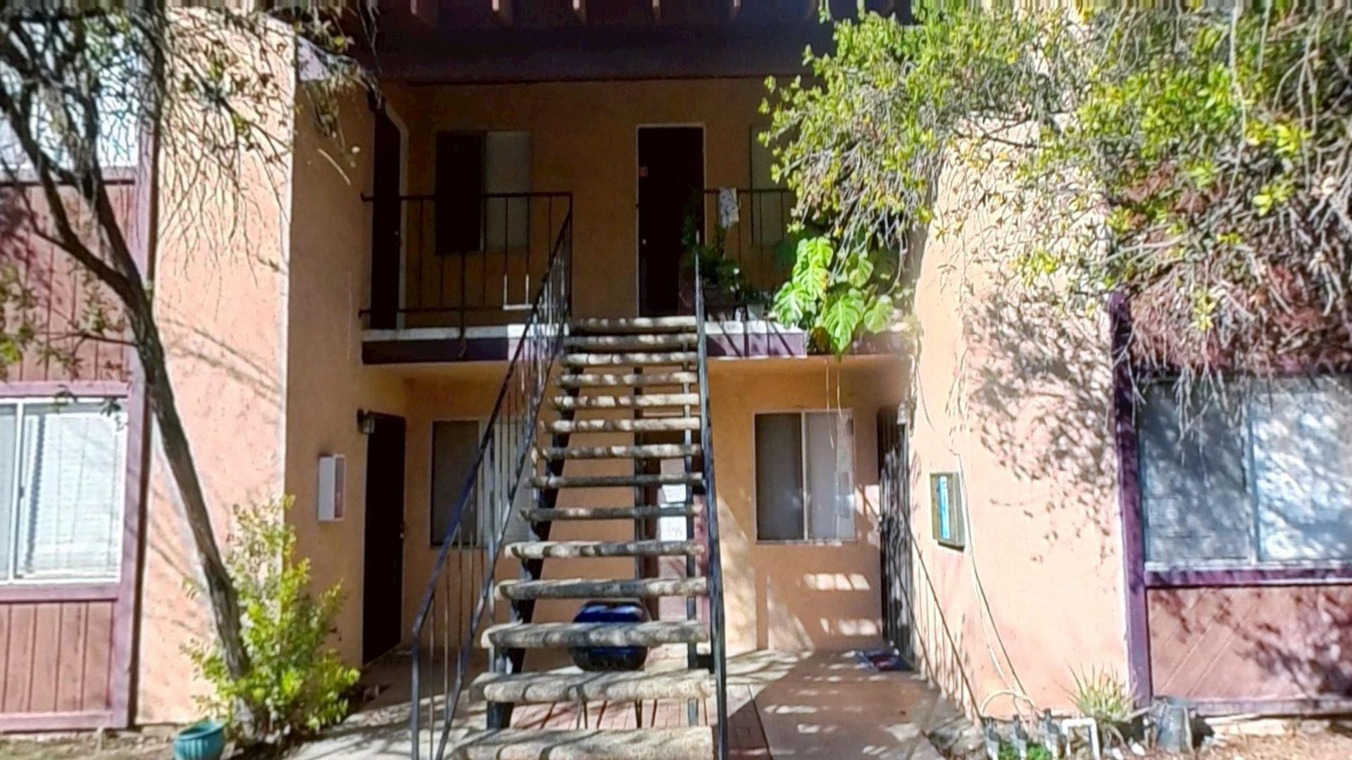 Loma Linda Apartment: 24549-24555 Canada St.