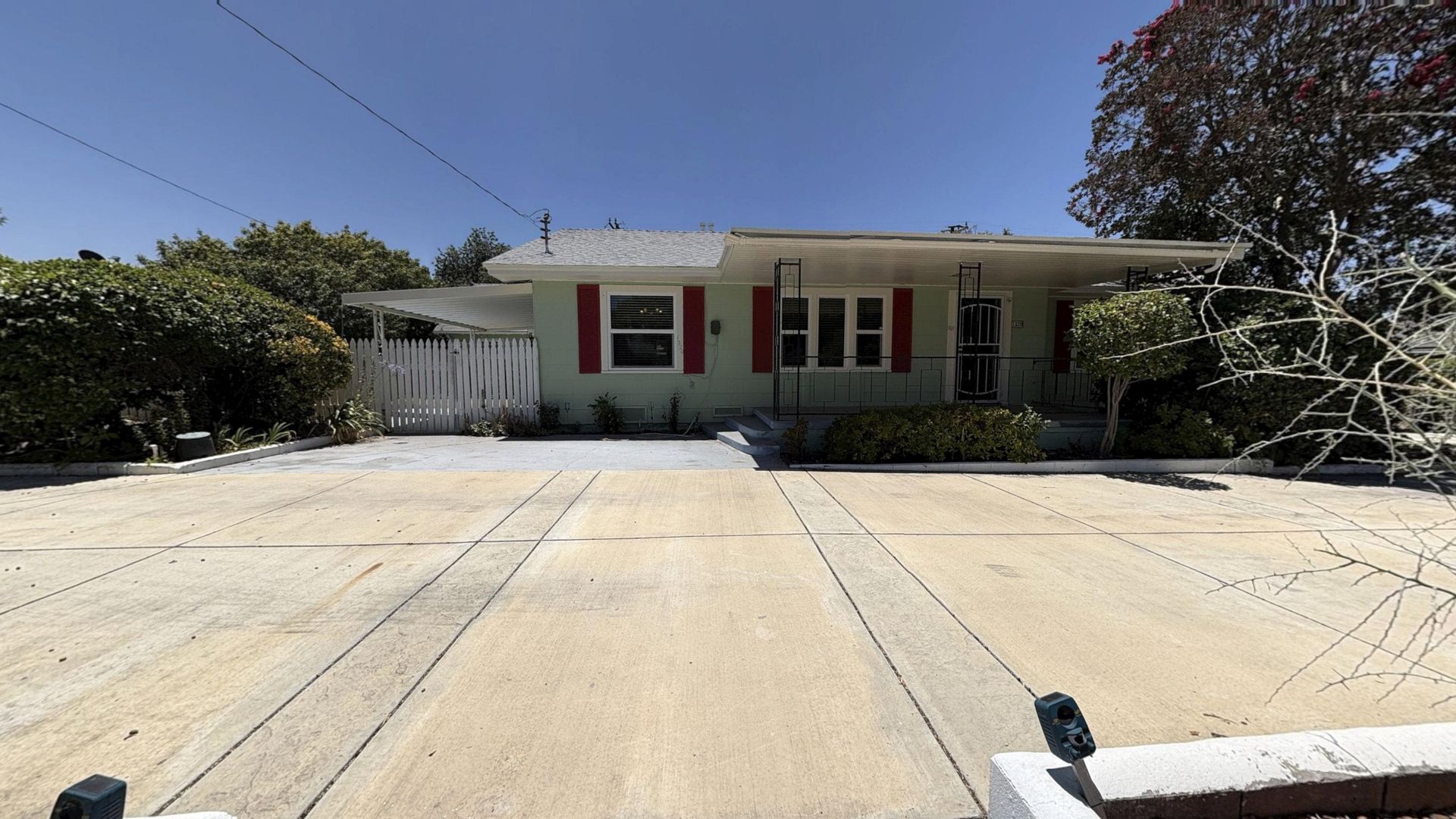 Redlands House: 1320 E. Colton Ave.