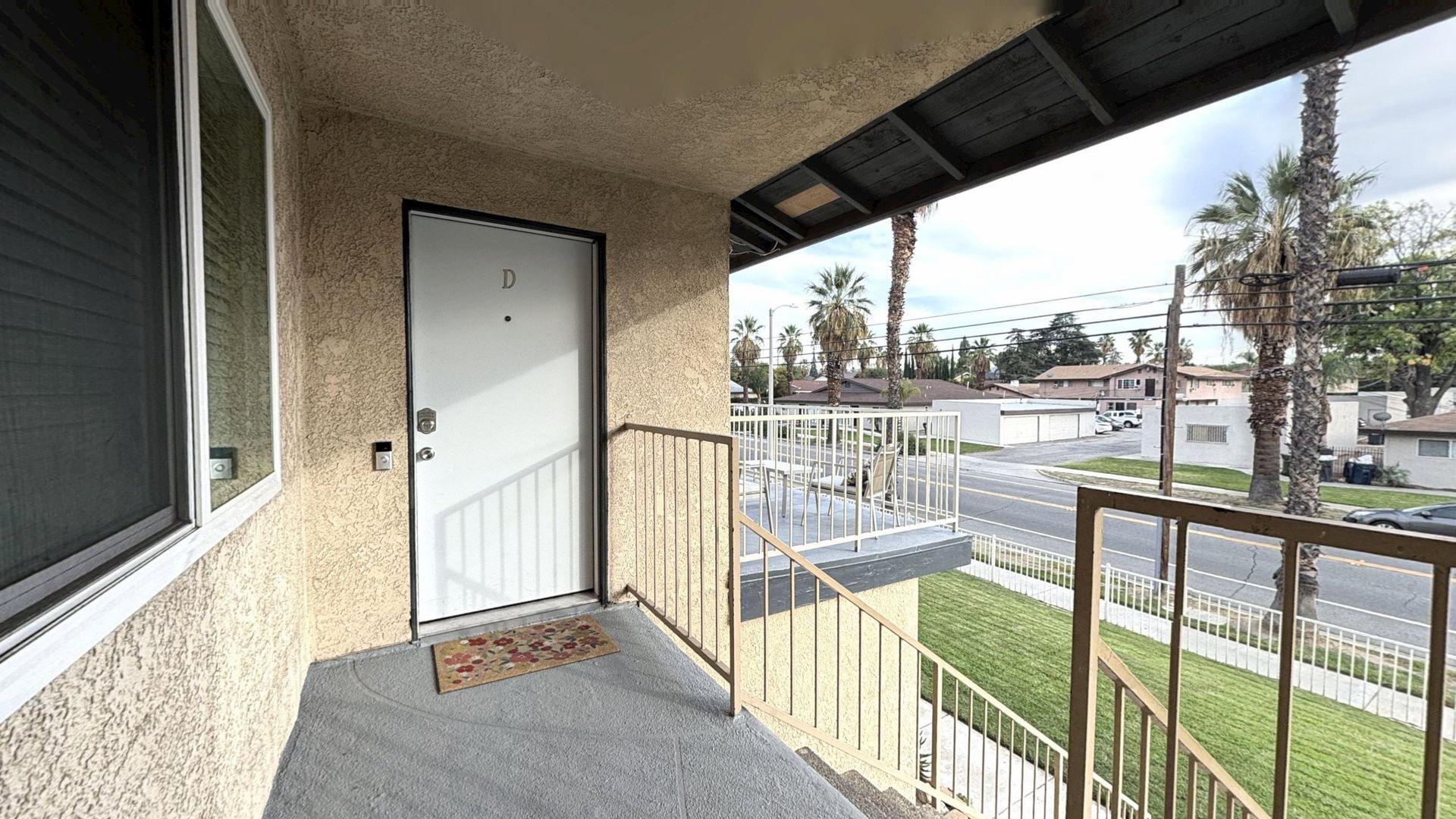 Redlands Apartment: 511 E Brockton Avenue