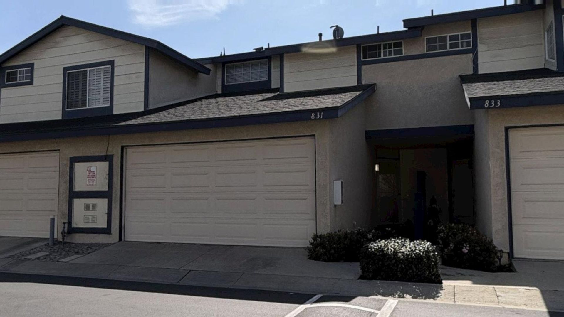 Ontario Condo: 831 Carlton Privado