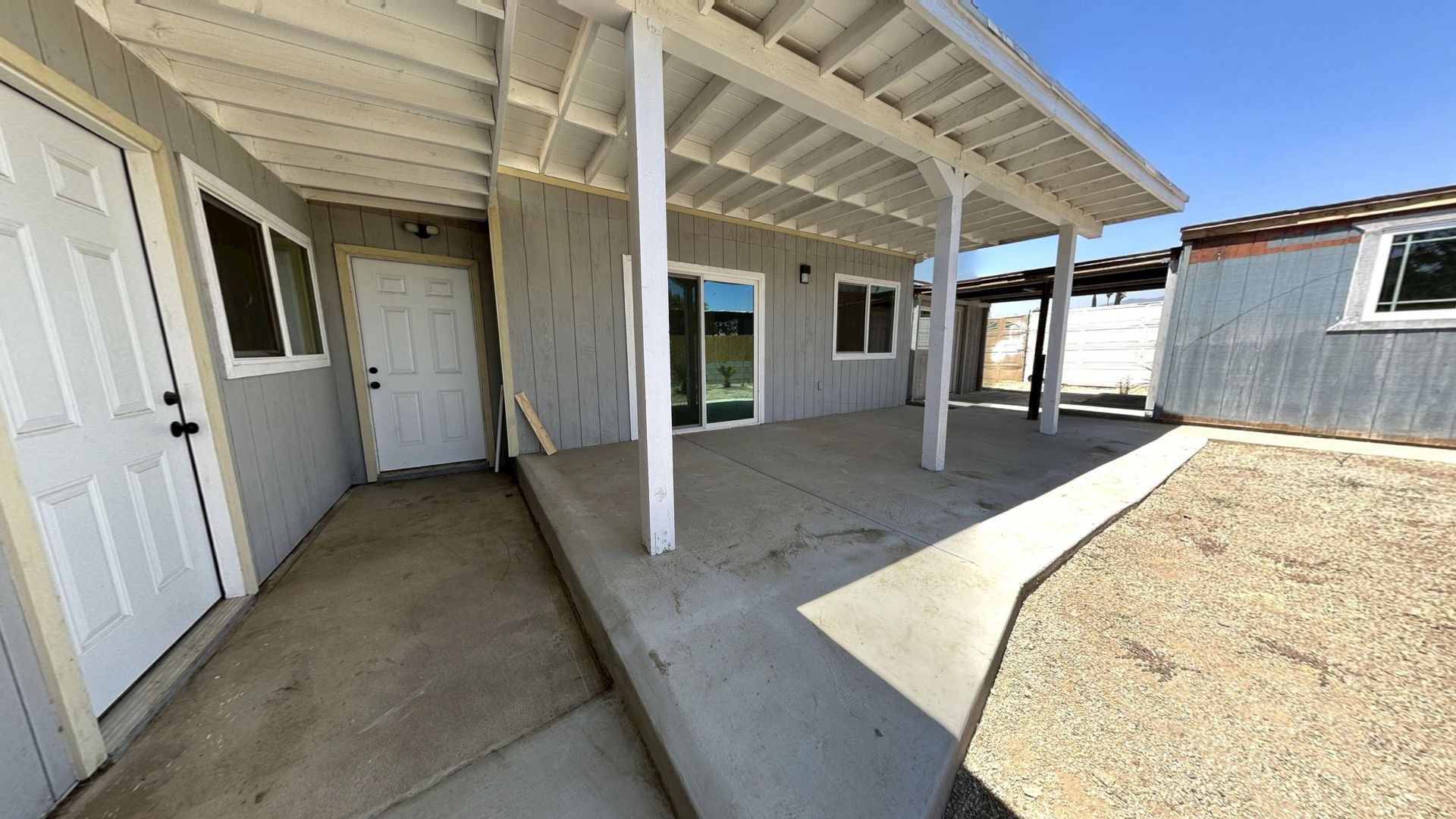 1 Bedroom 1 Bath Detached Unit in Cherry Valley! 