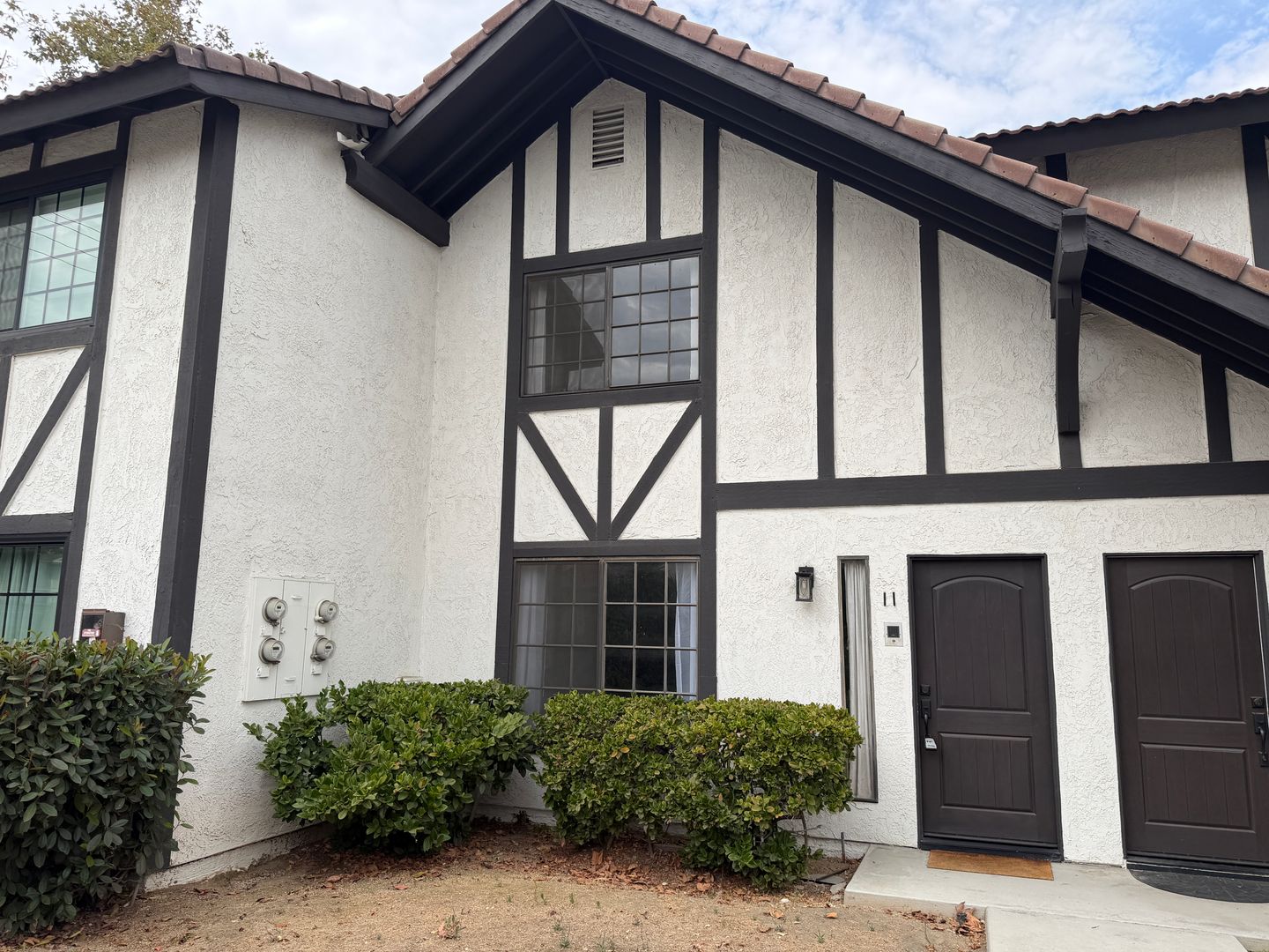 Riverside House: 1013 W linden street, Unit #11