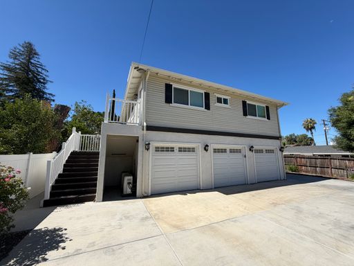 PRICE REDUCTION! 25461 Cole St. #2 Loma Linda - 3 Bed, 2 Bath Upstairs Unit Available Now! – photo 1