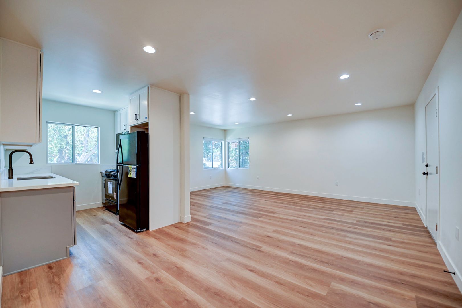 Santa Ana Apartment: 829 N Garfield St