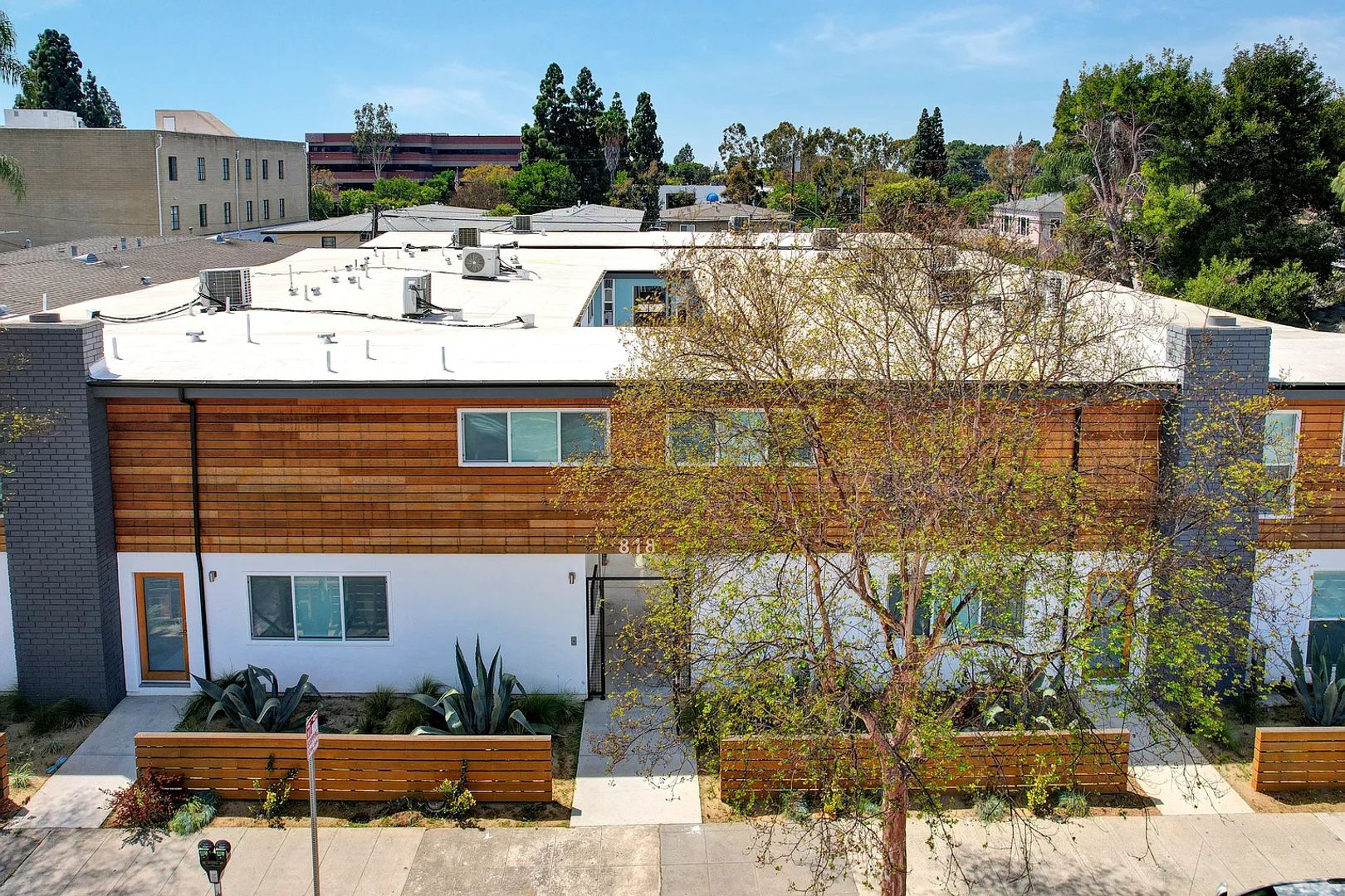 Santa Ana Apartment: 818 N Van Ness