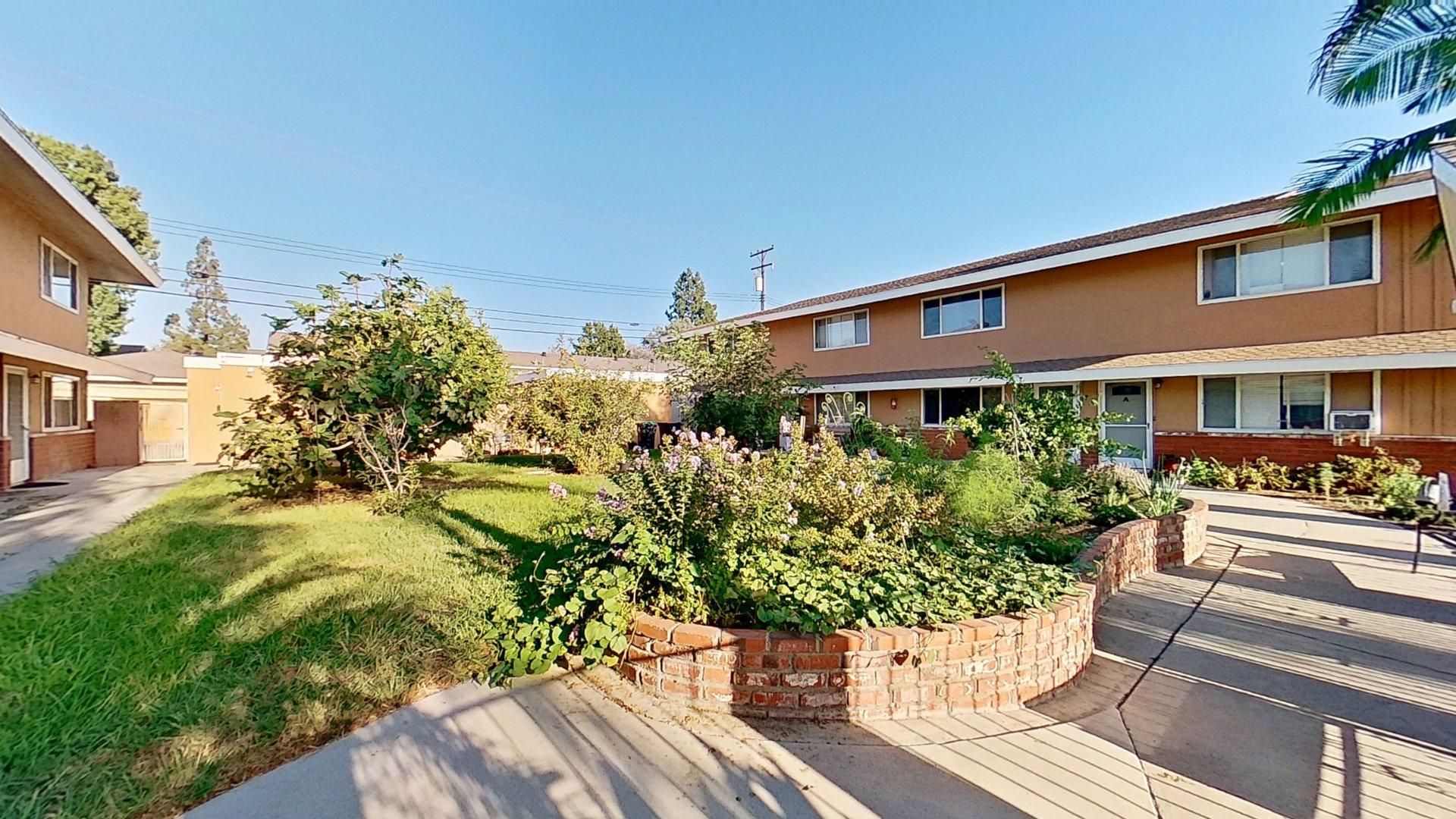 Garden Grove Apartment: 12072 Bailey St