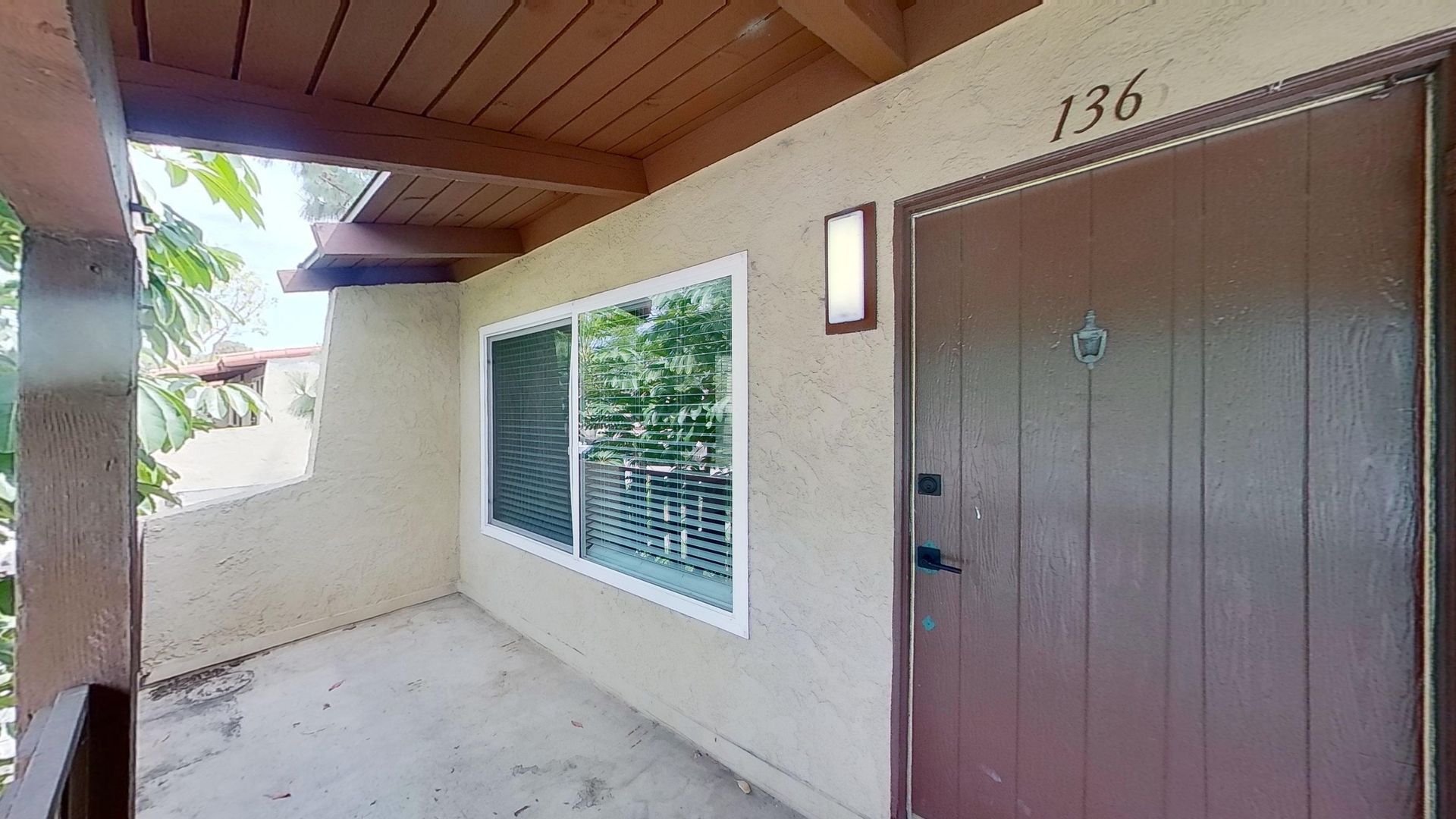 Santa Ana Condo: 1010 W. MacArthur Blvd. #136