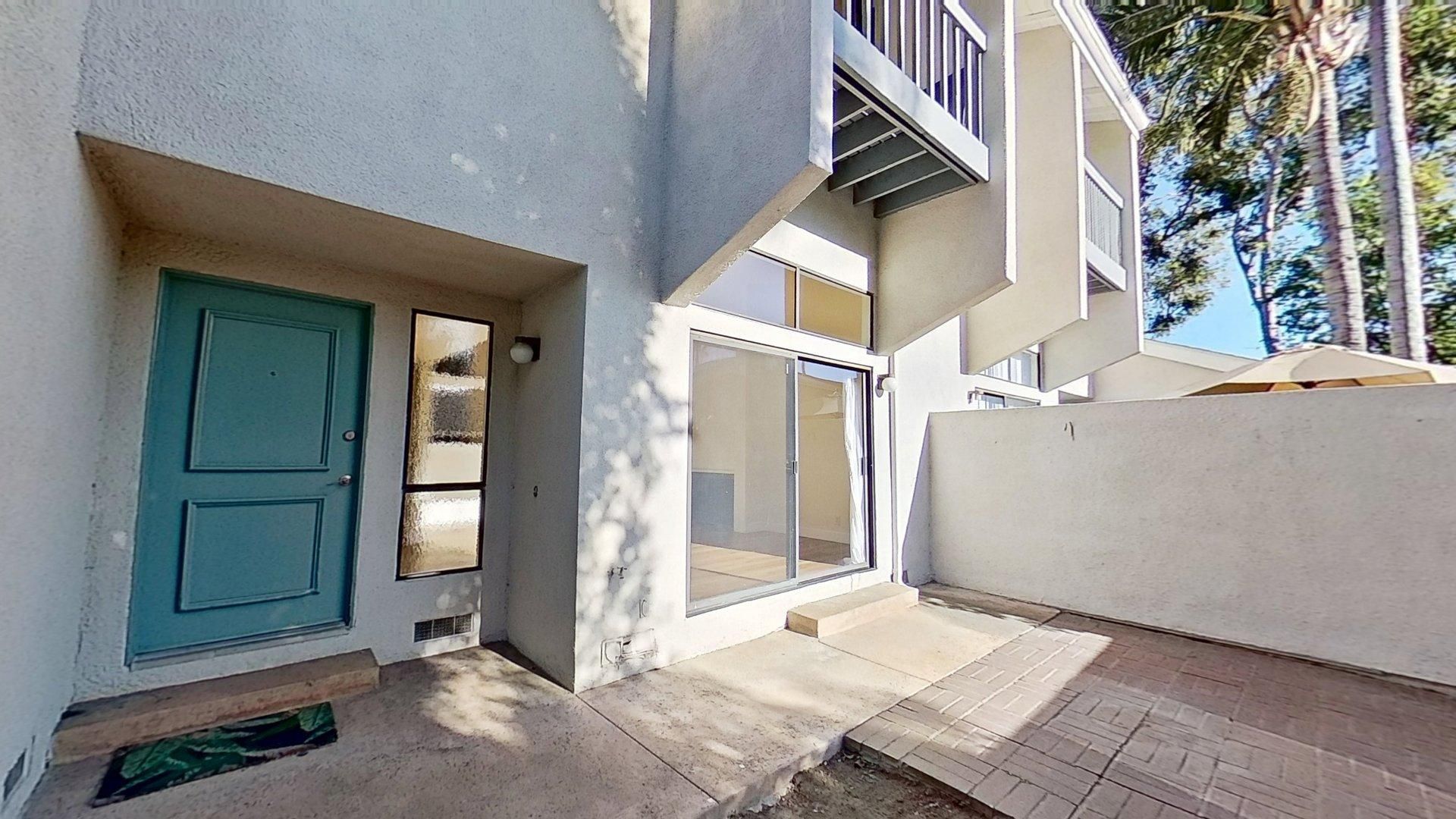 Fullerton Townhome: 1507 Welldow Ln