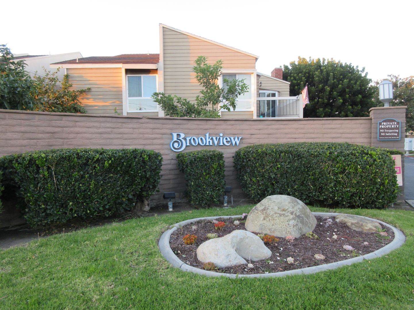 Costa Mesa House: 615 Brookview Way #54