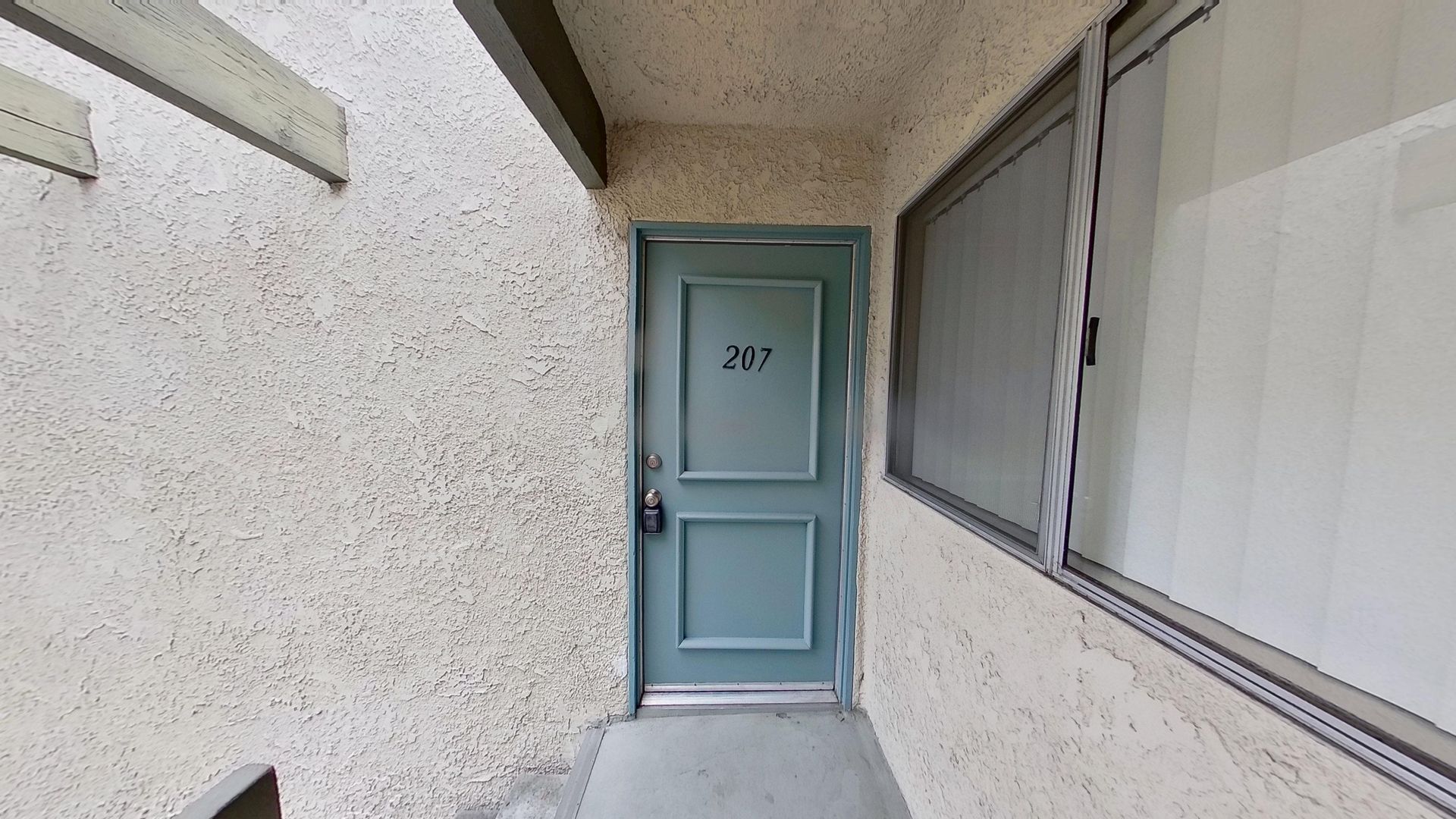 Anaheim Apartment: 401 S. Beach Blvd