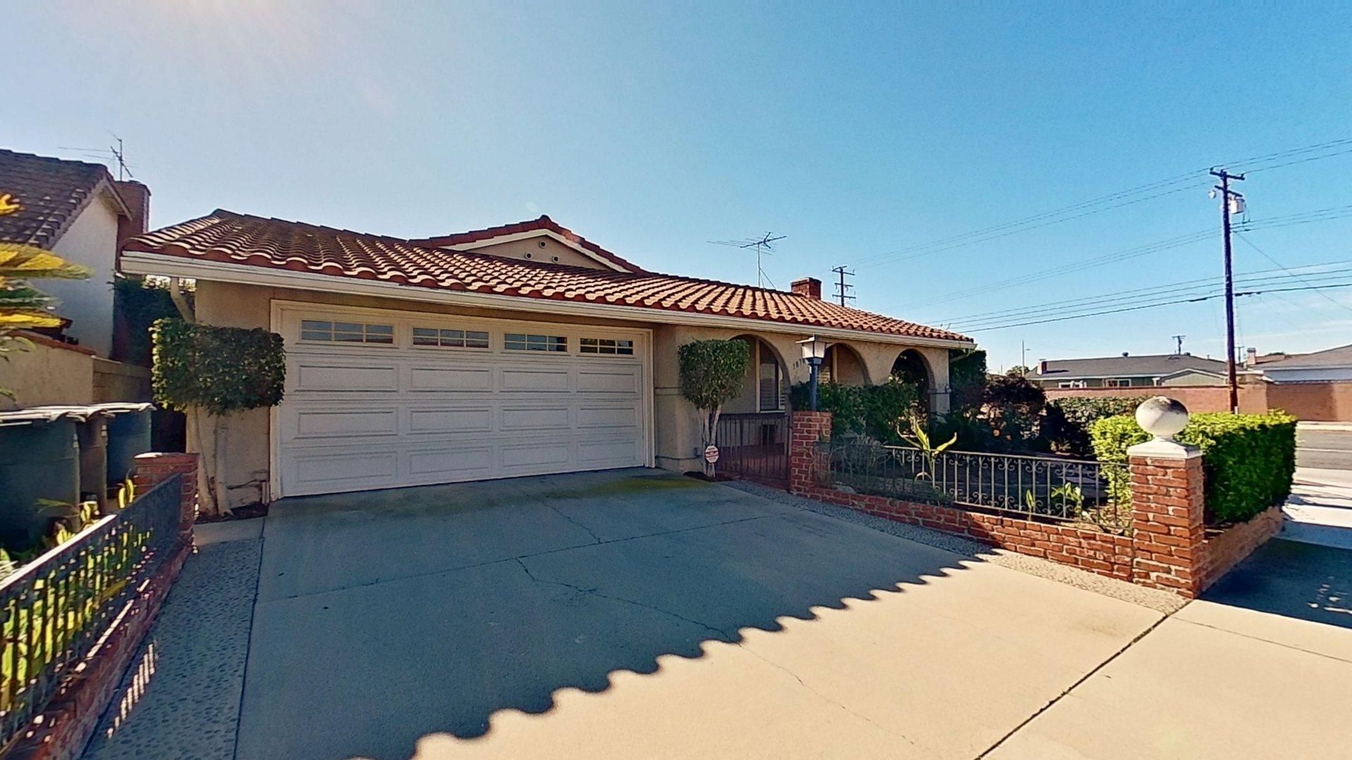 Cerritos House: 10702 Carnaby Street