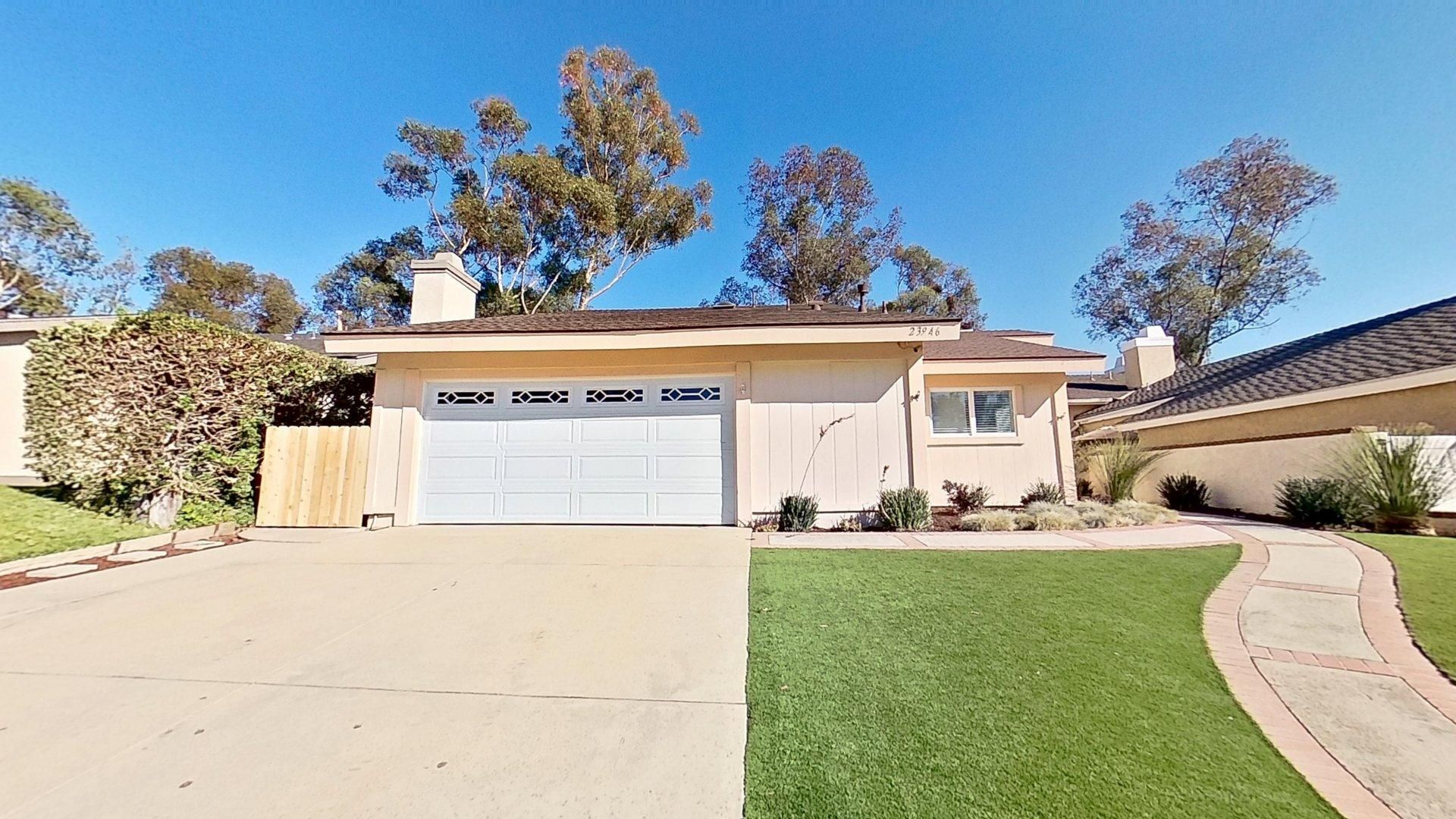 Mission Viejo House: 23946 Copenhagen St