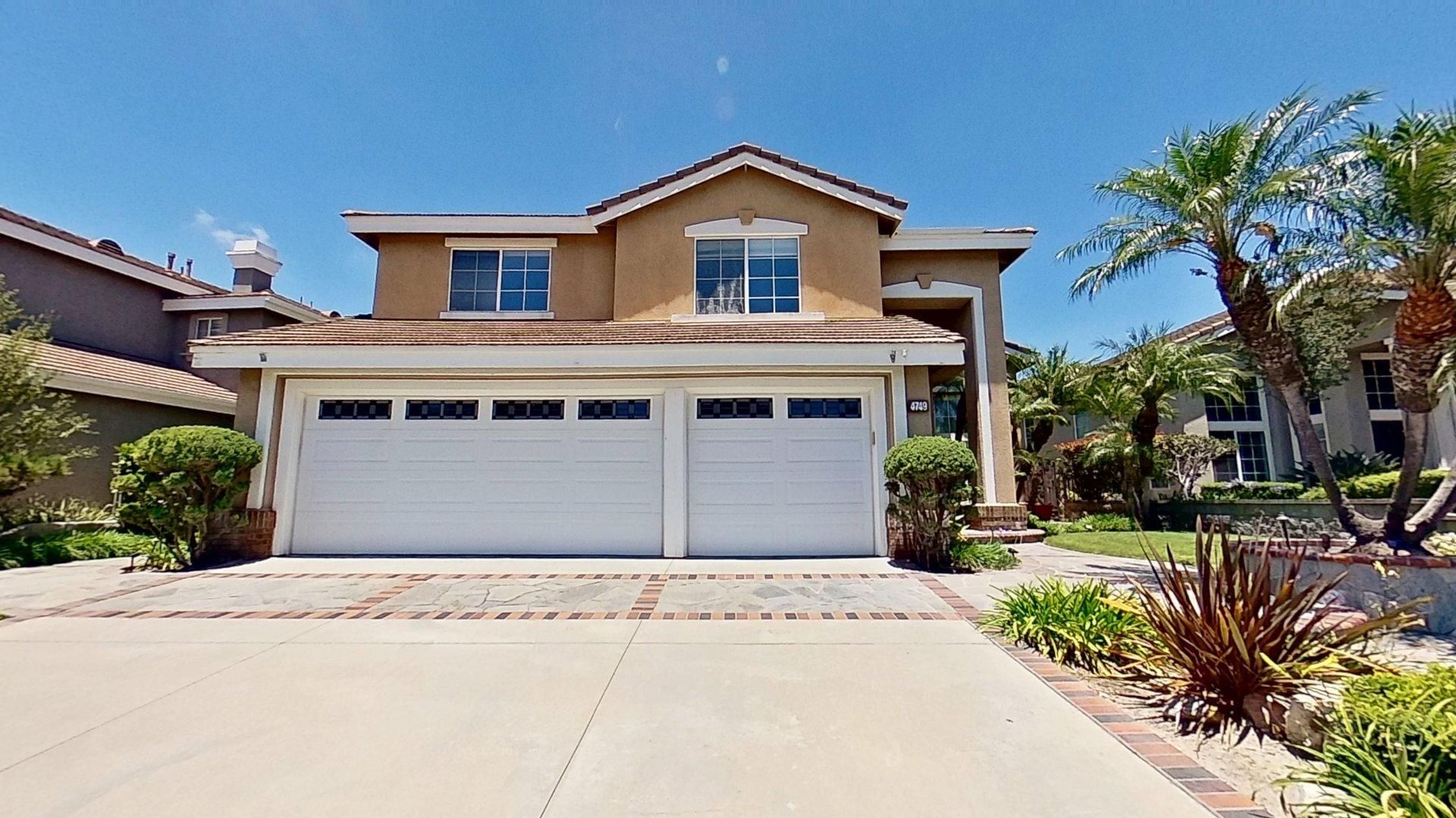 Orange House: 4749 E Bradford Ave.
