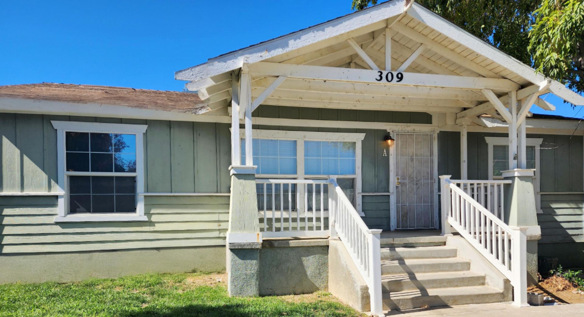 Lake Elsinore Apartment: 309 N Poe St.