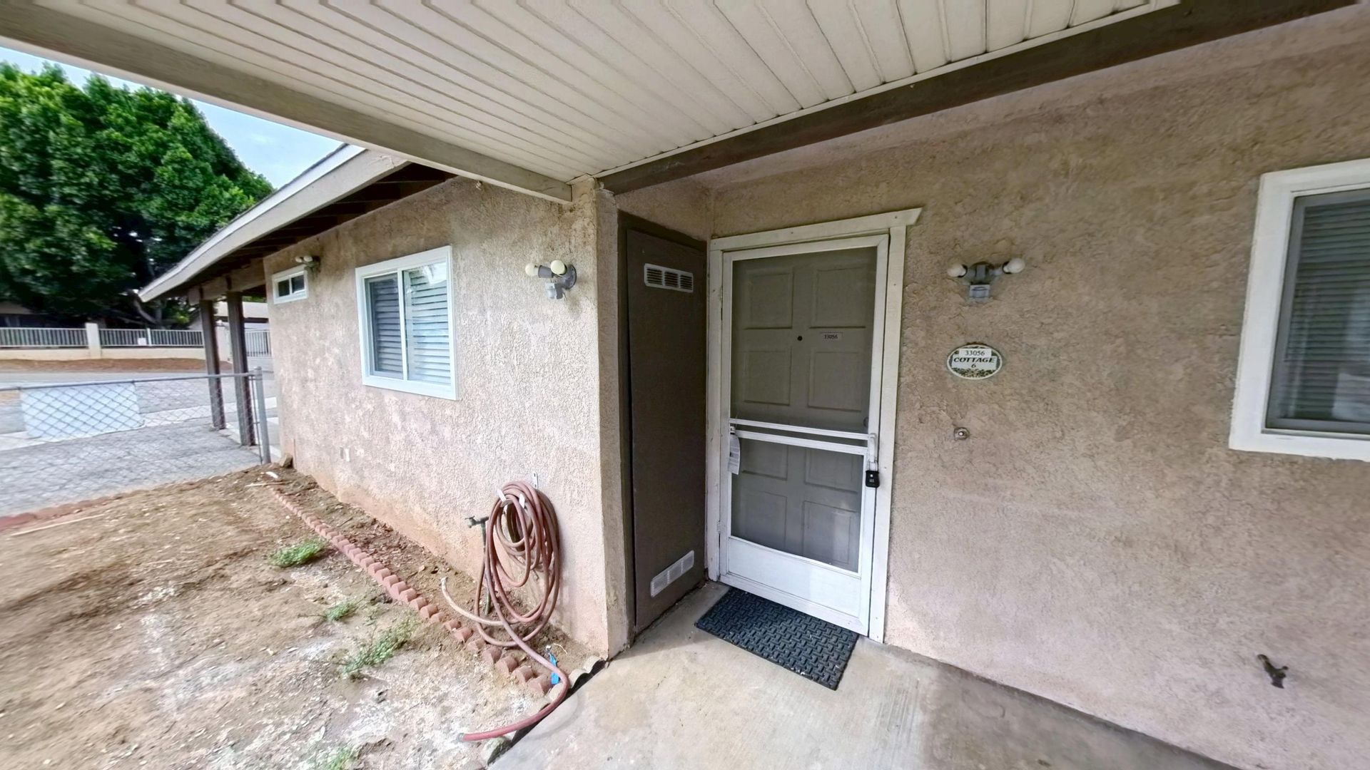 Lake Elsinore Apartment: 33056 Adelfa St