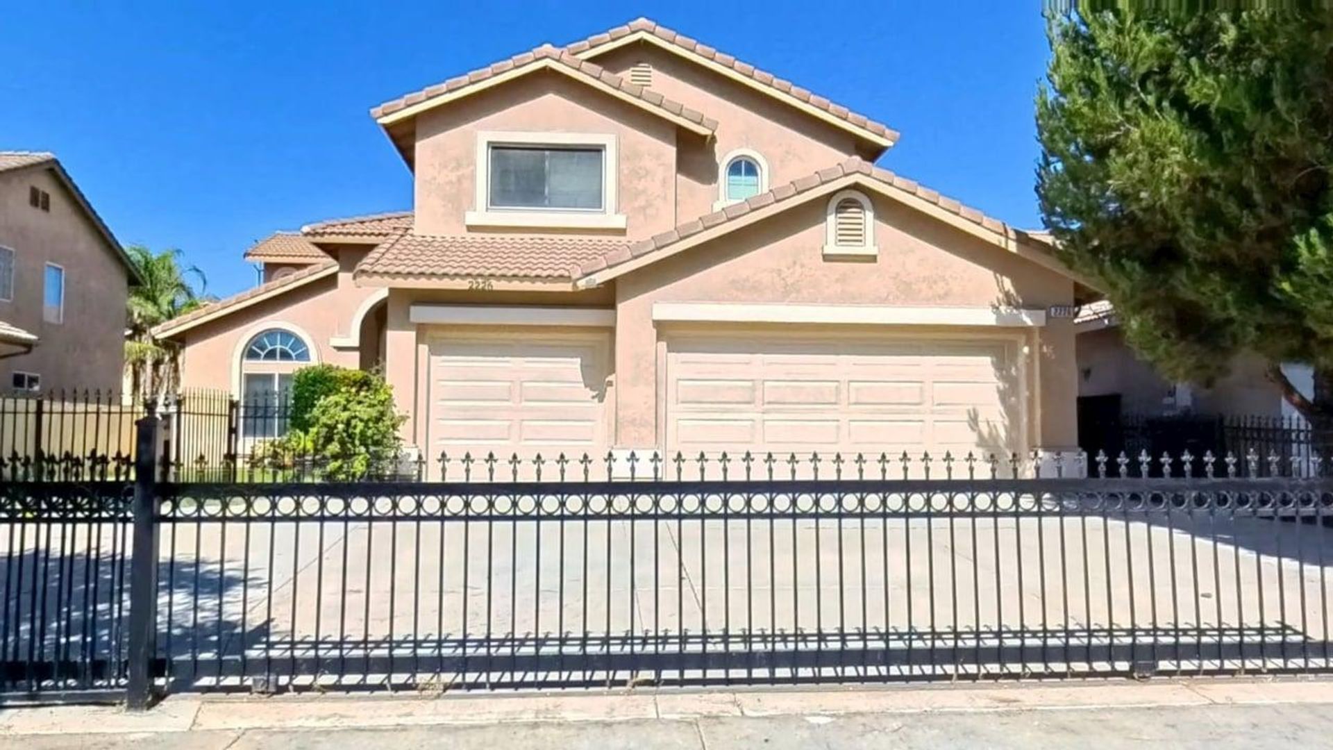 Perris House: 2226 Willowbrook Ln