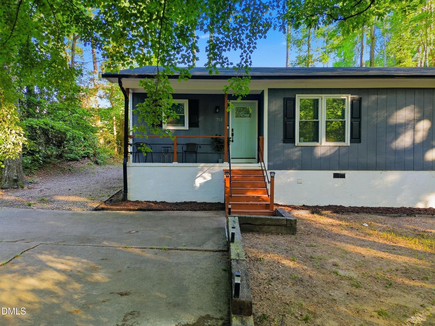 Cary House: 712 Branniff Drive