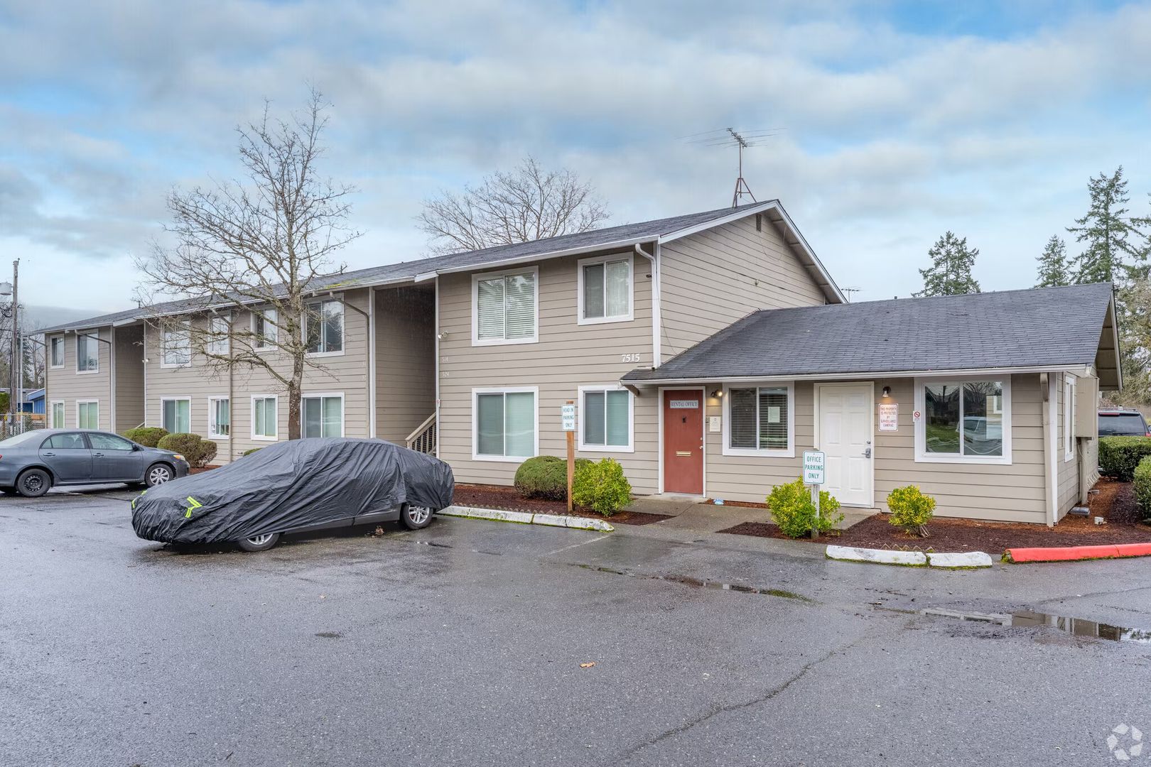 Lakewood Apartment: 7515 146th St SW