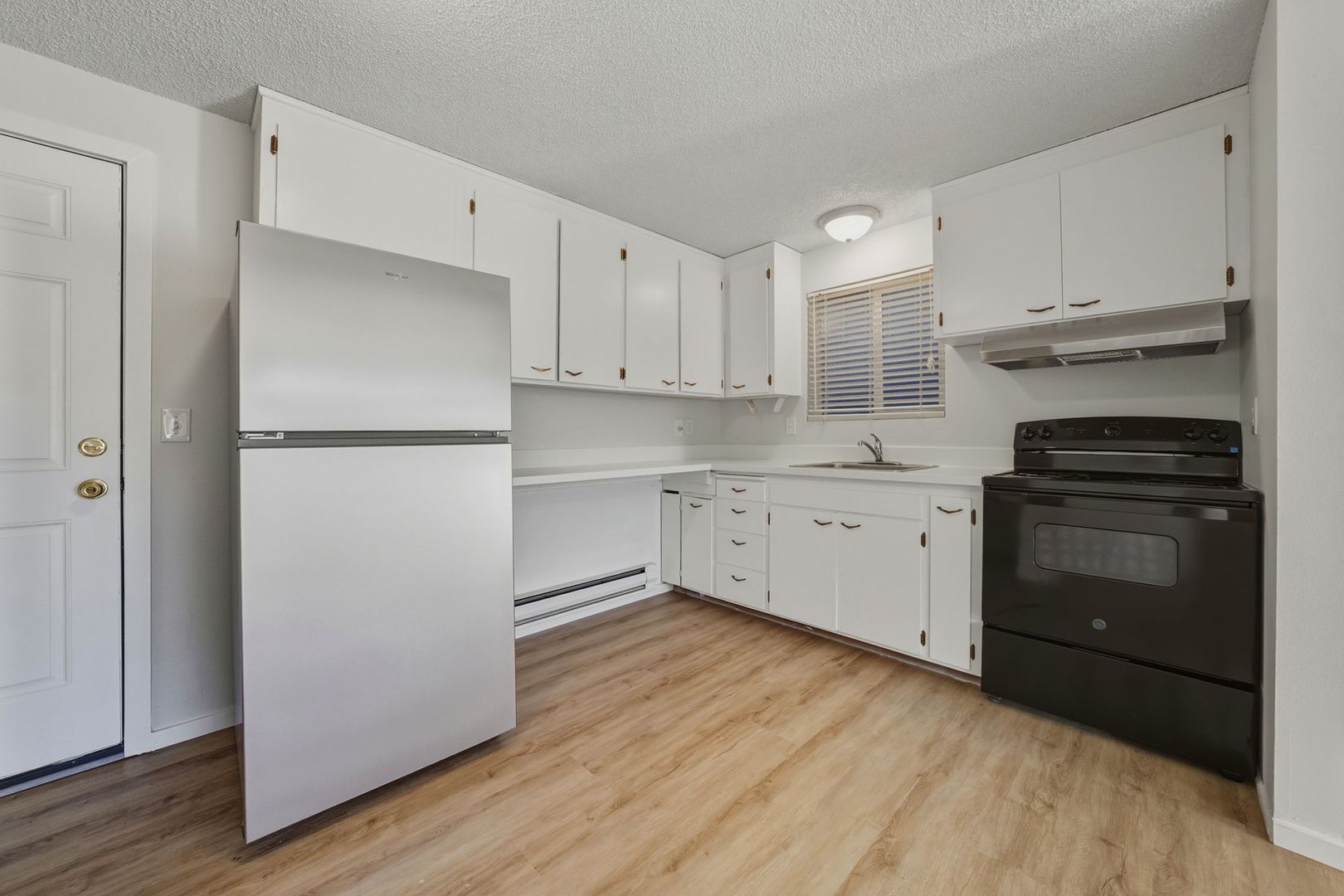 Seattle Apartment: 7318 35th Ave NE Unit 2