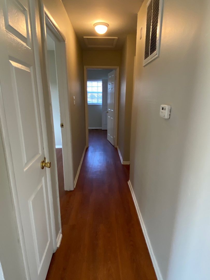 Indianapolis House: 9402 Conreid Dr