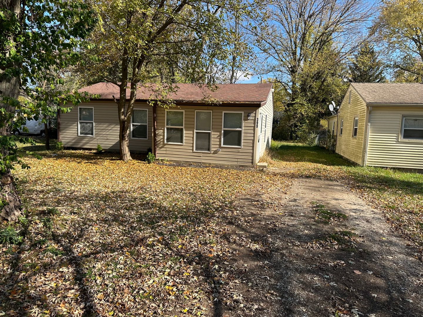 Indianapolis House: 399 N Arthur St